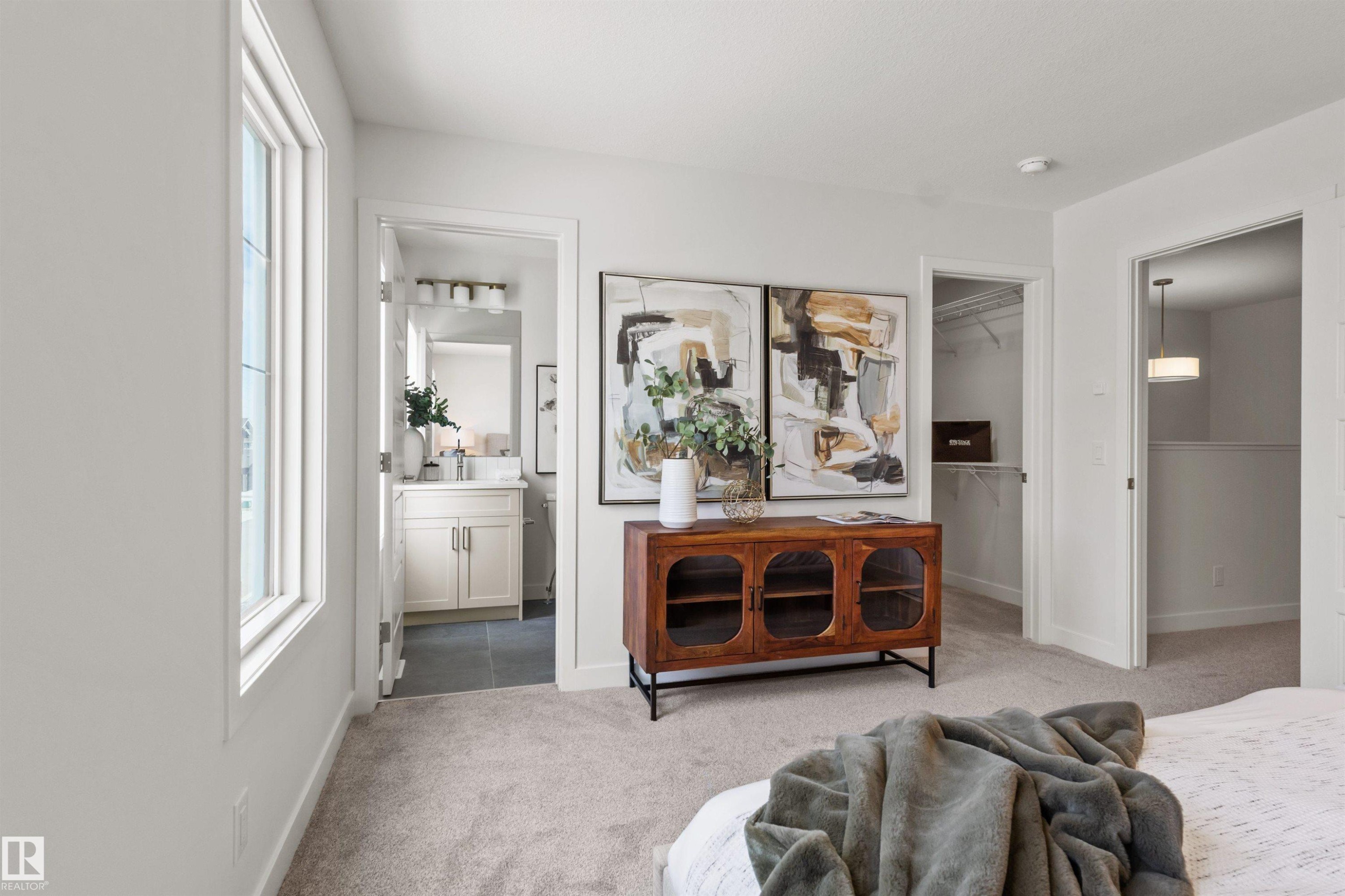 5749 Hawthorn Common, Edmonton, AB