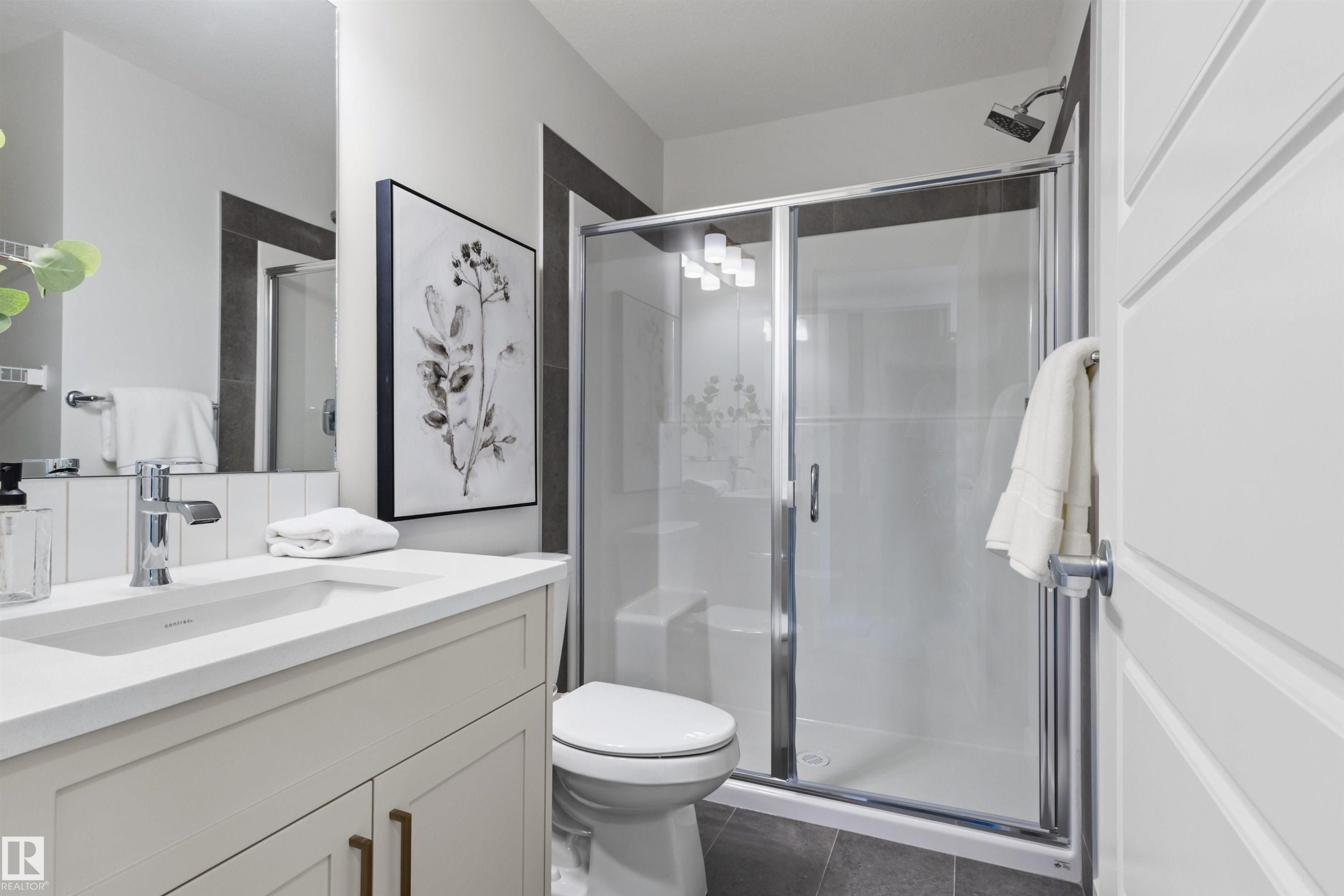 5749 Hawthorn Common, Edmonton, AB