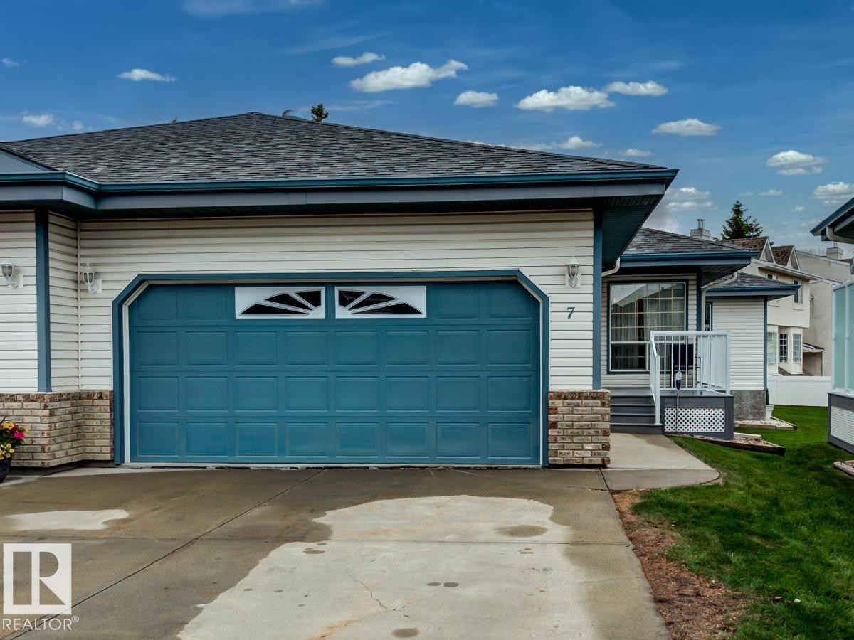 #7 9731 174 St Nw, Edmonton, AB - Outdoor