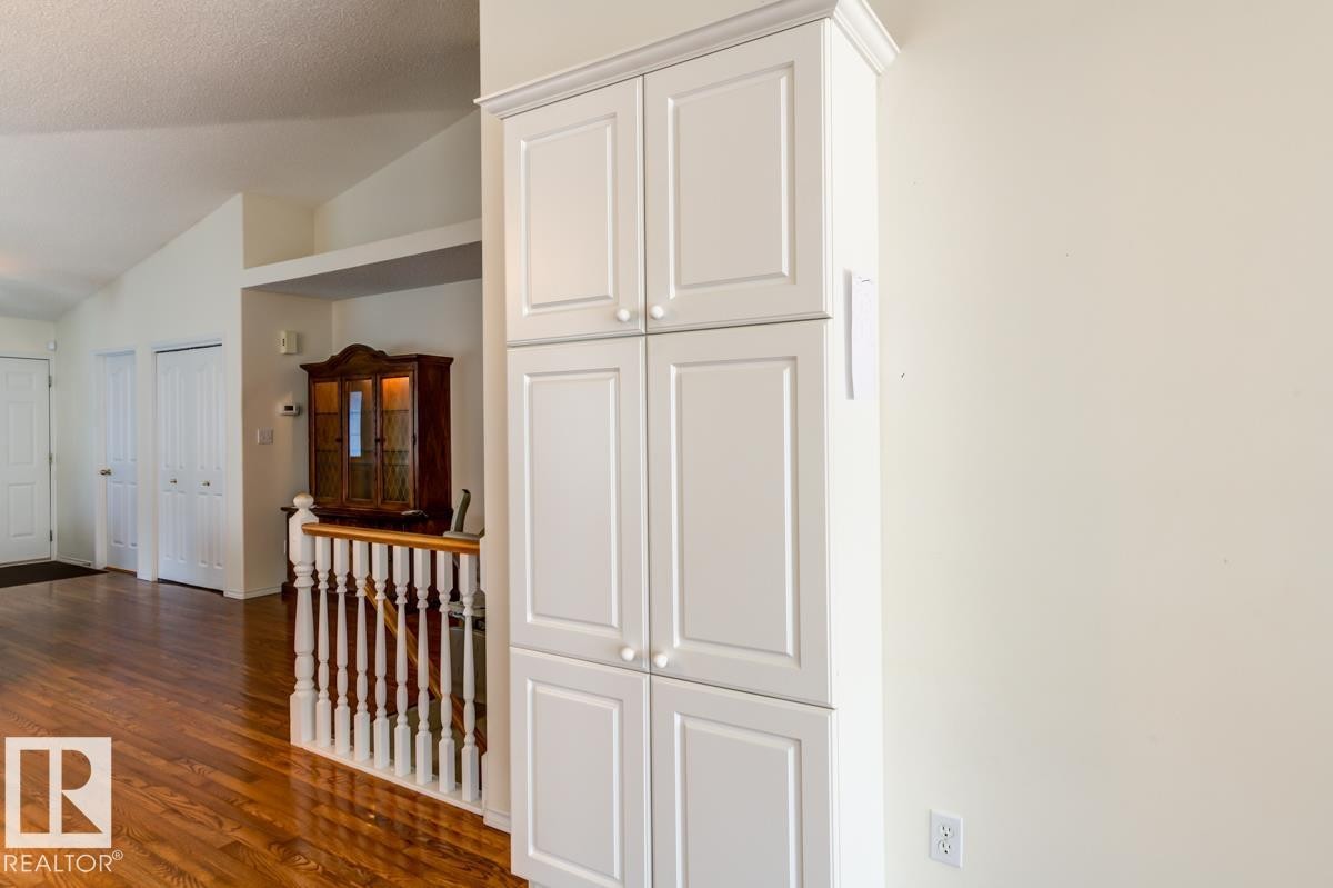 #7 9731 174 St Nw, Edmonton, AB - Indoor Photo Showing Other Room
