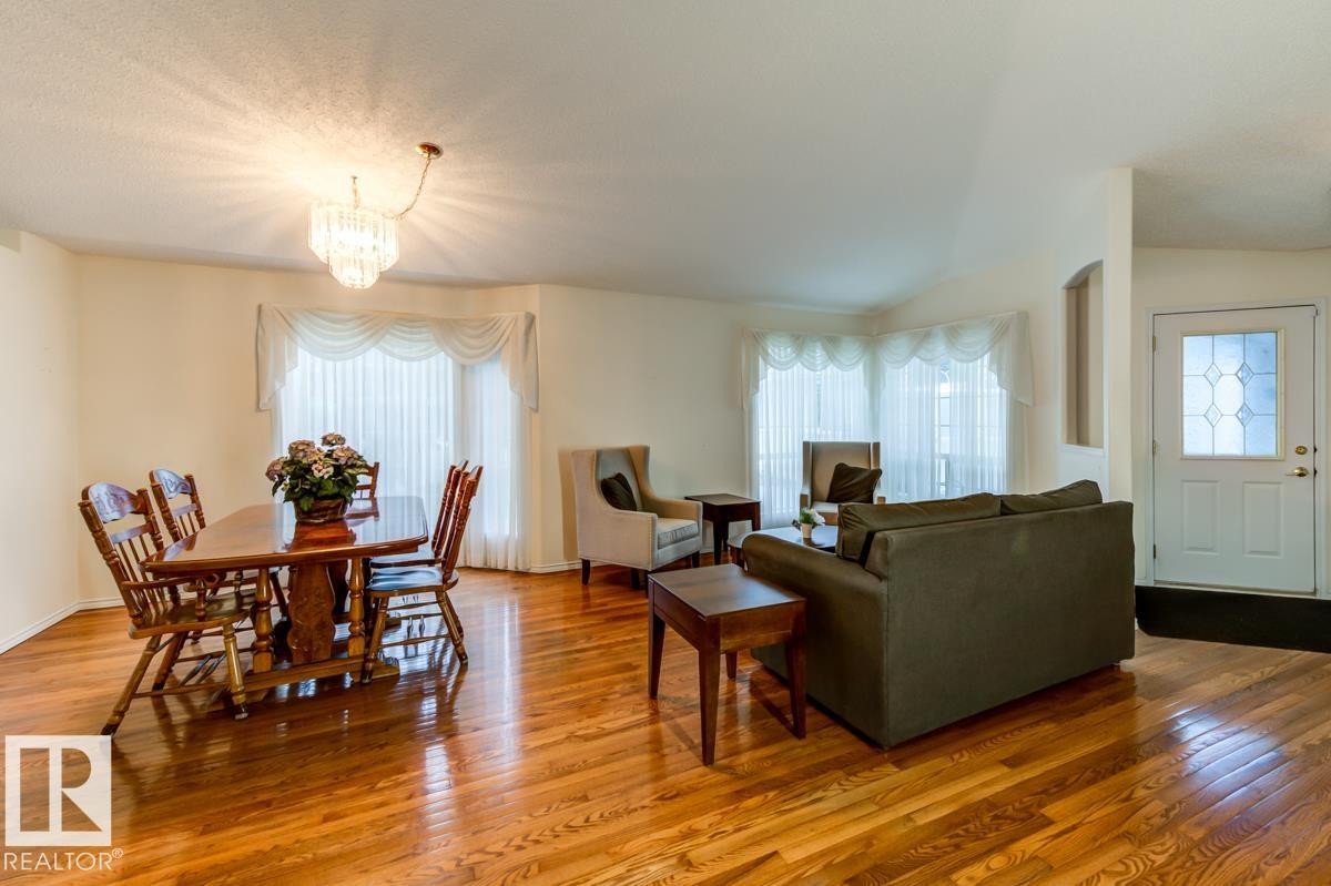 #7 9731 174 St Nw, Edmonton, AB - Indoor