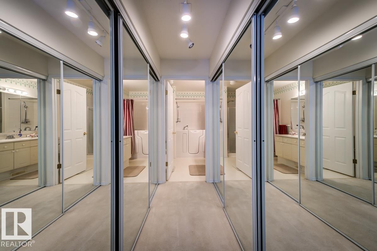 #7 9731 174 St Nw, Edmonton, AB - Indoor