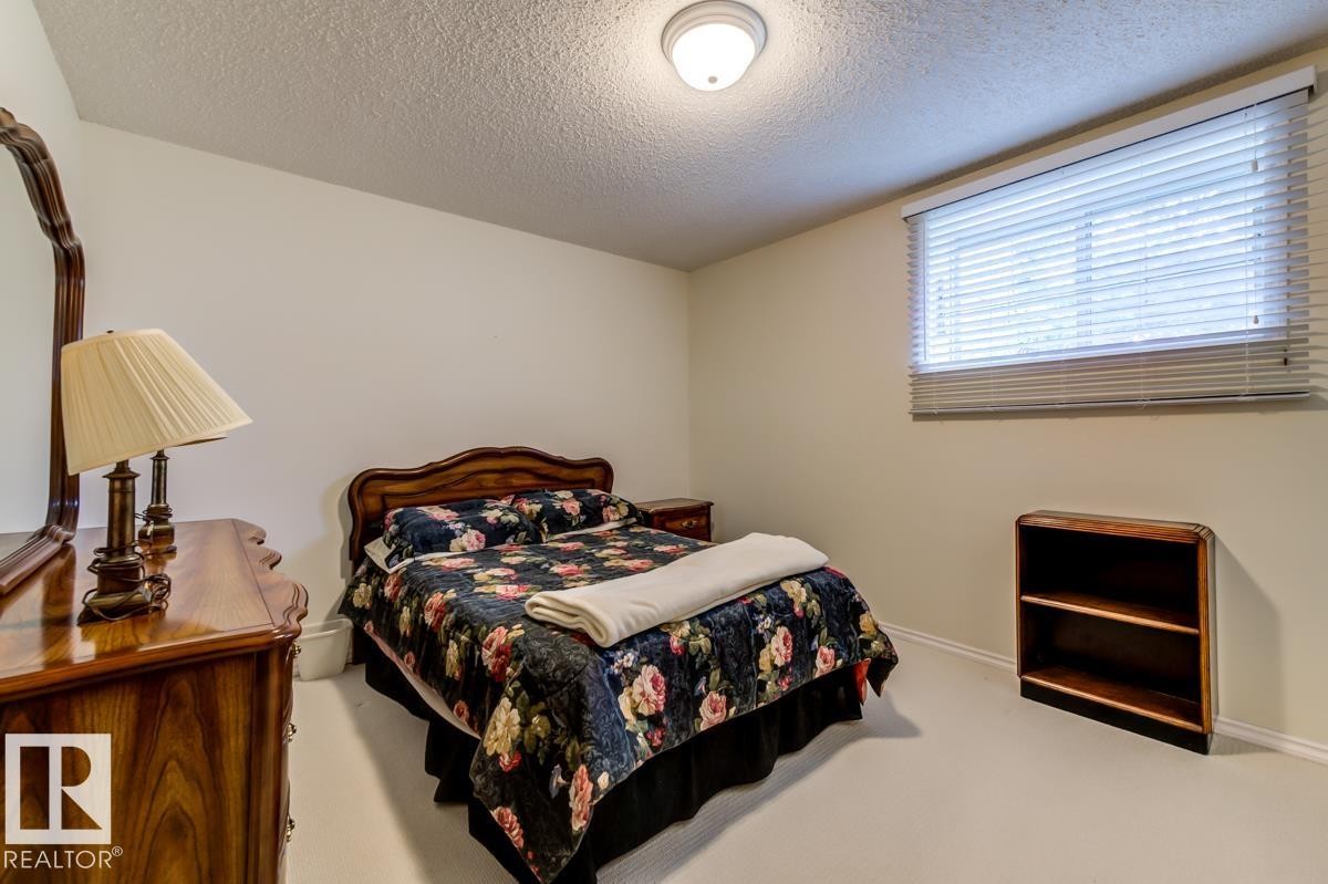 #7 9731 174 St Nw, Edmonton, AB - Indoor Photo Showing Bedroom