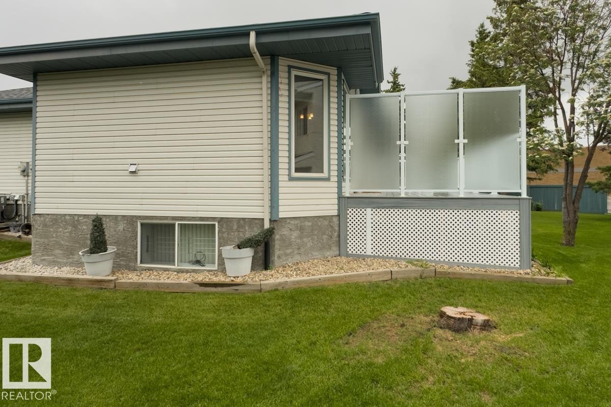 #7 9731 174 St Nw, Edmonton, AB - Outdoor With Deck Patio Veranda