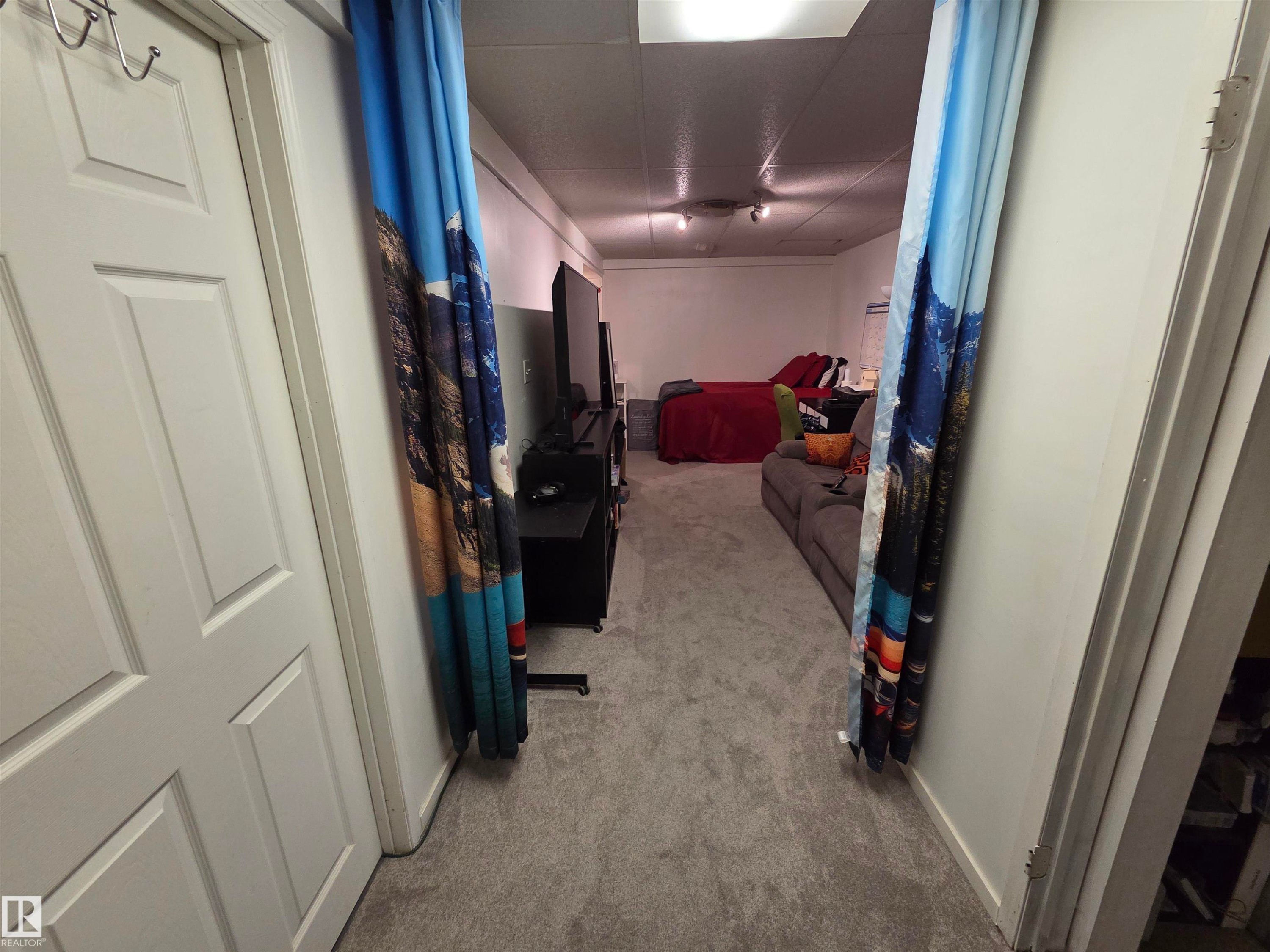 Image quality insufficient for description - 2514 149 Avenue, Edmonton, AB