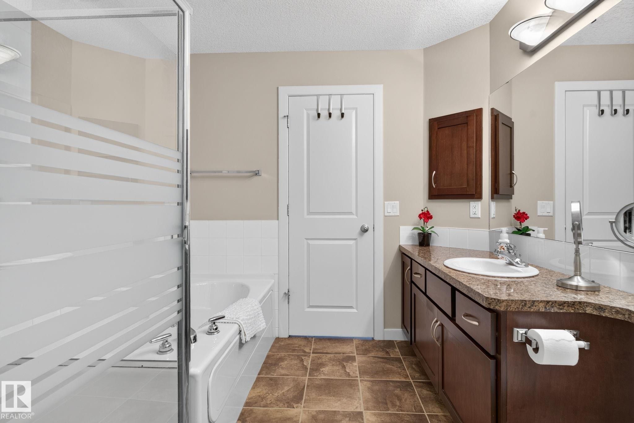 91 7293 South Terwillegar Drive, Edmonton, AB