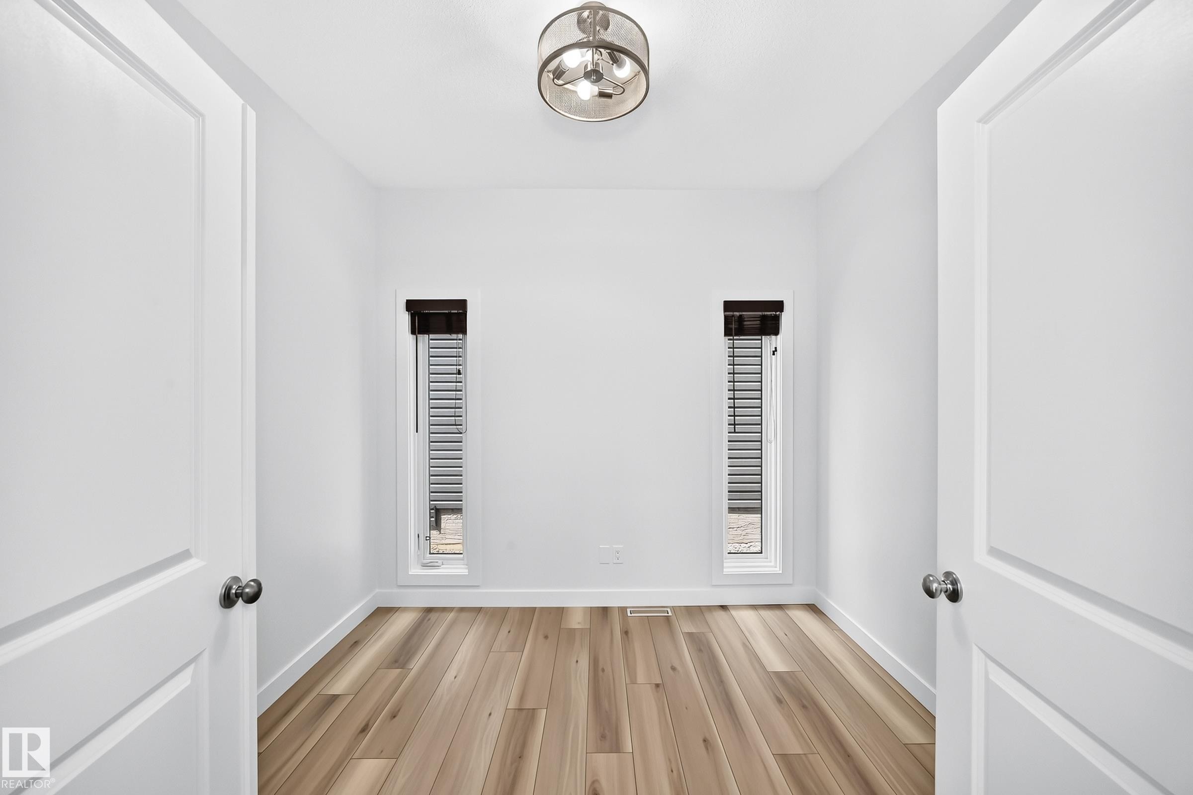 3751 Cross Landing Sw, Edmonton, AB - Indoor Photo Showing Other Room
