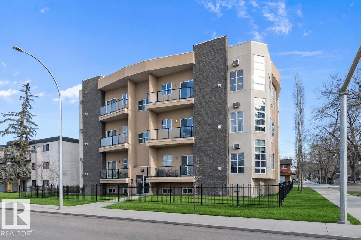 Front view of complex - 302 10905 109 Street, Edmonton, AB