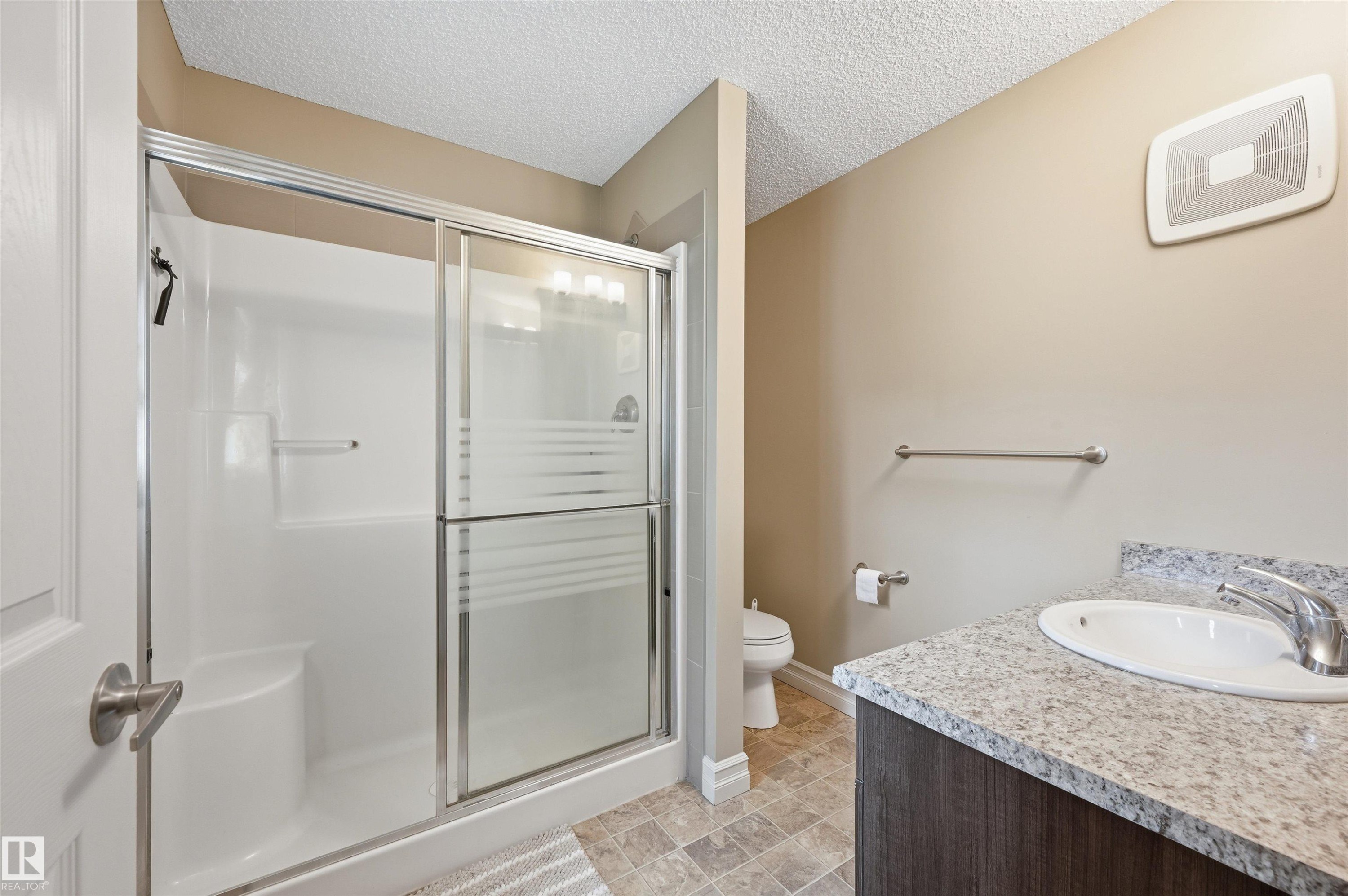 11 5317 3 Avenue, Edmonton, AB