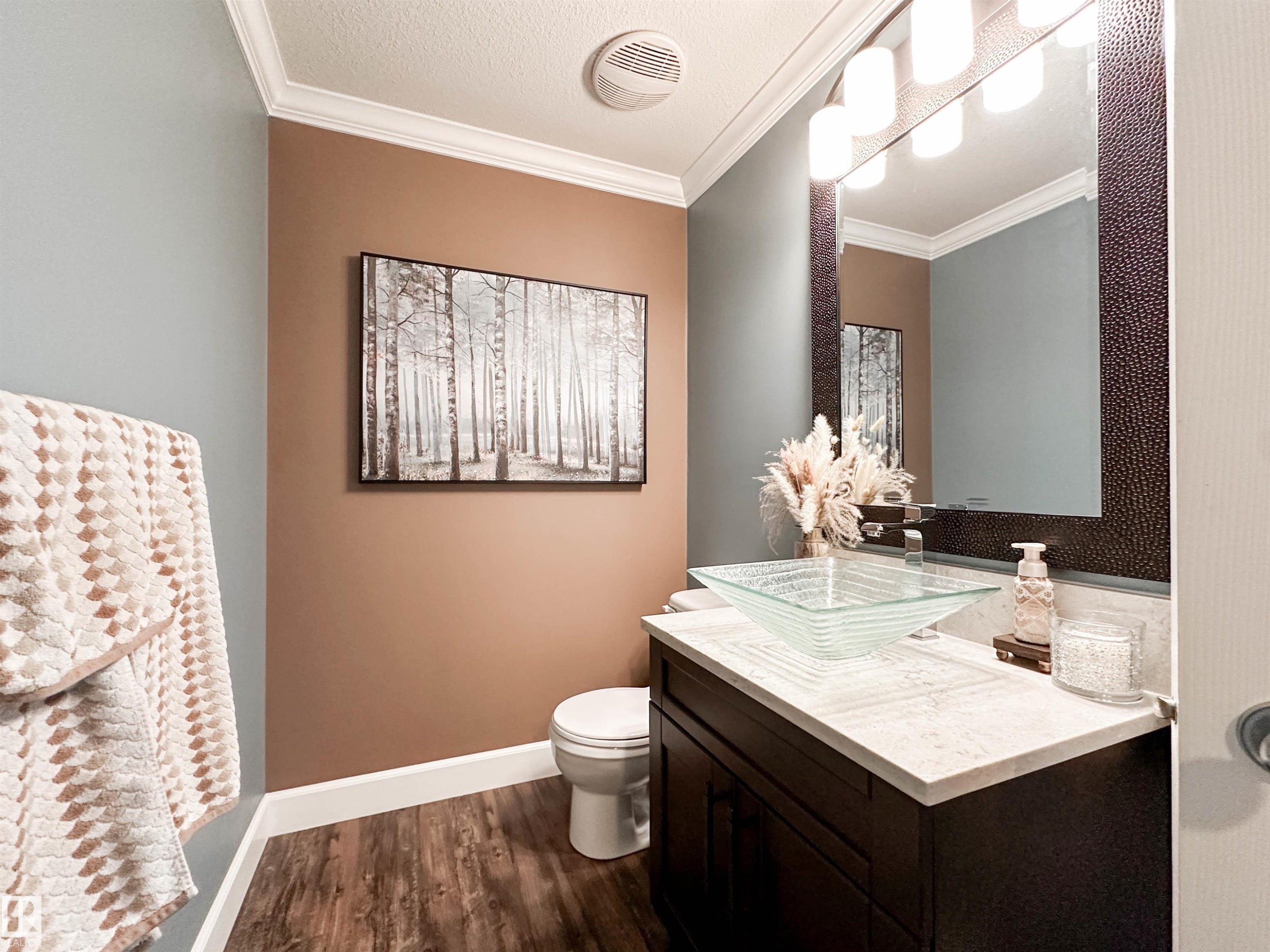 13715 149 Avenue, Edmonton, AB - Indoor Photo Showing Bathroom