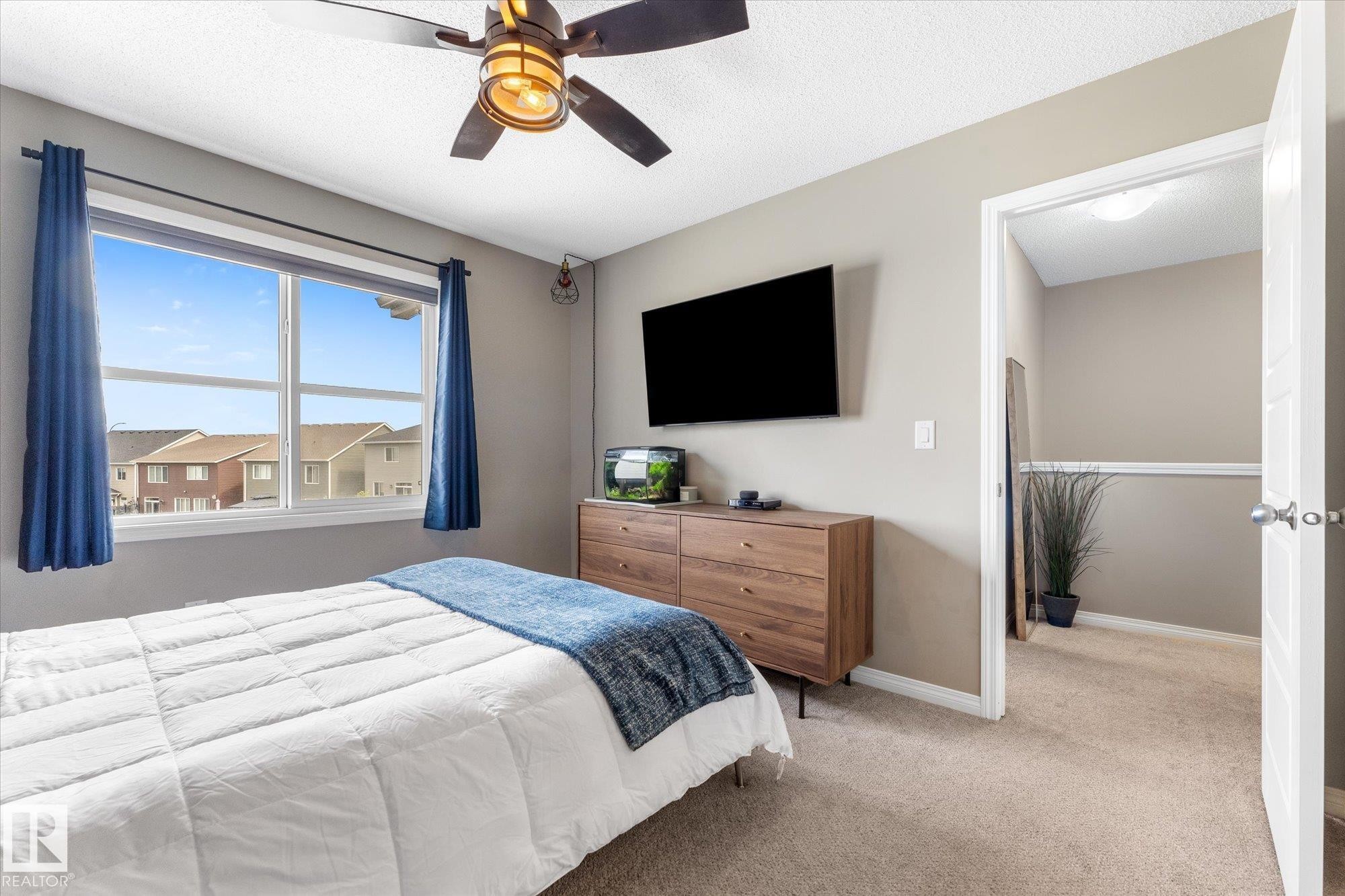 20035 20 Avenue, Edmonton, AB