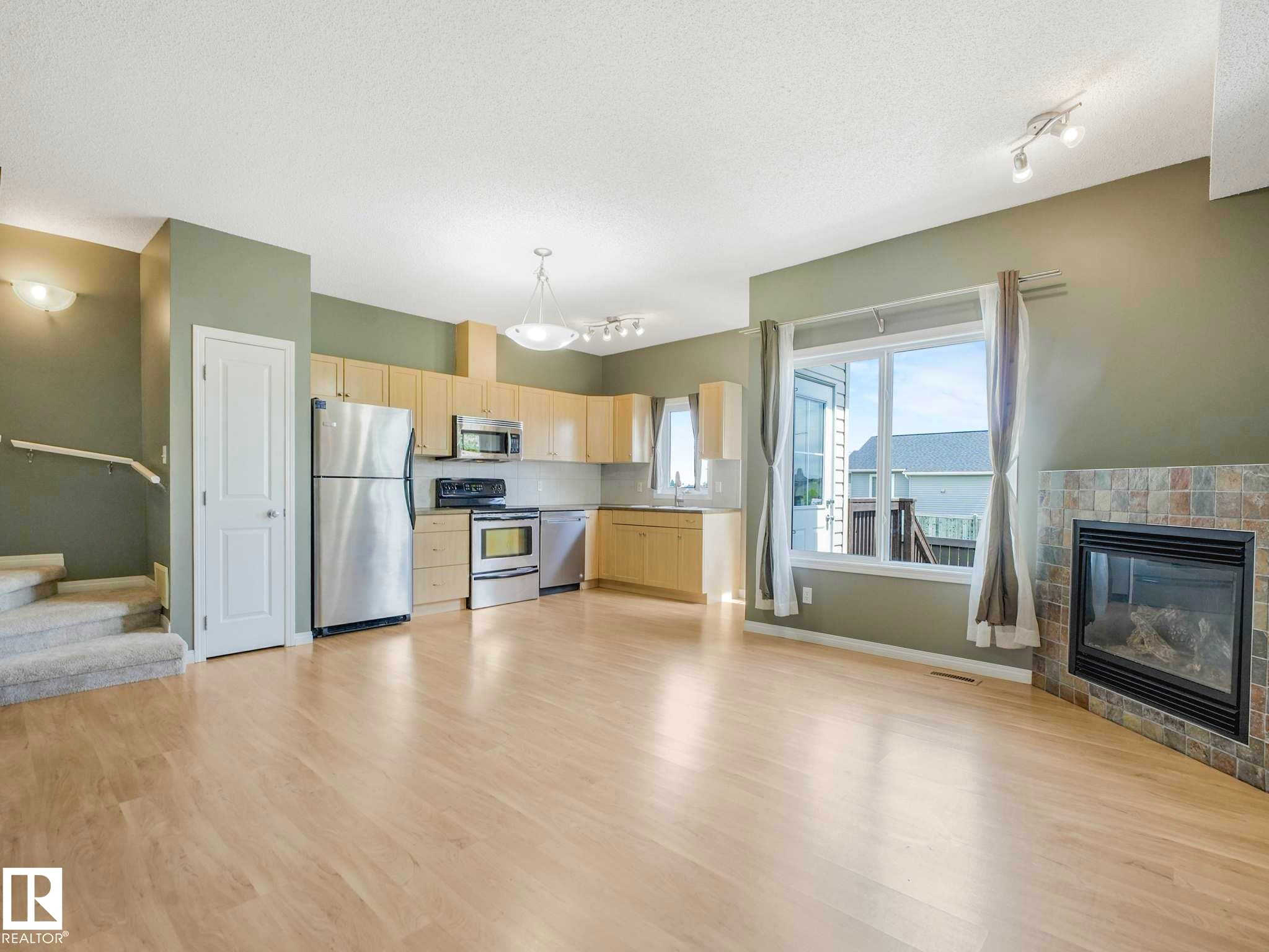 69 171 Brintnell Boulevard, Edmonton, AB