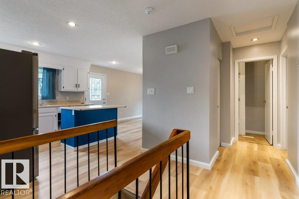 2016 82 Street Nw, Edmonton, AB - Indoor Photo Showing Other Room