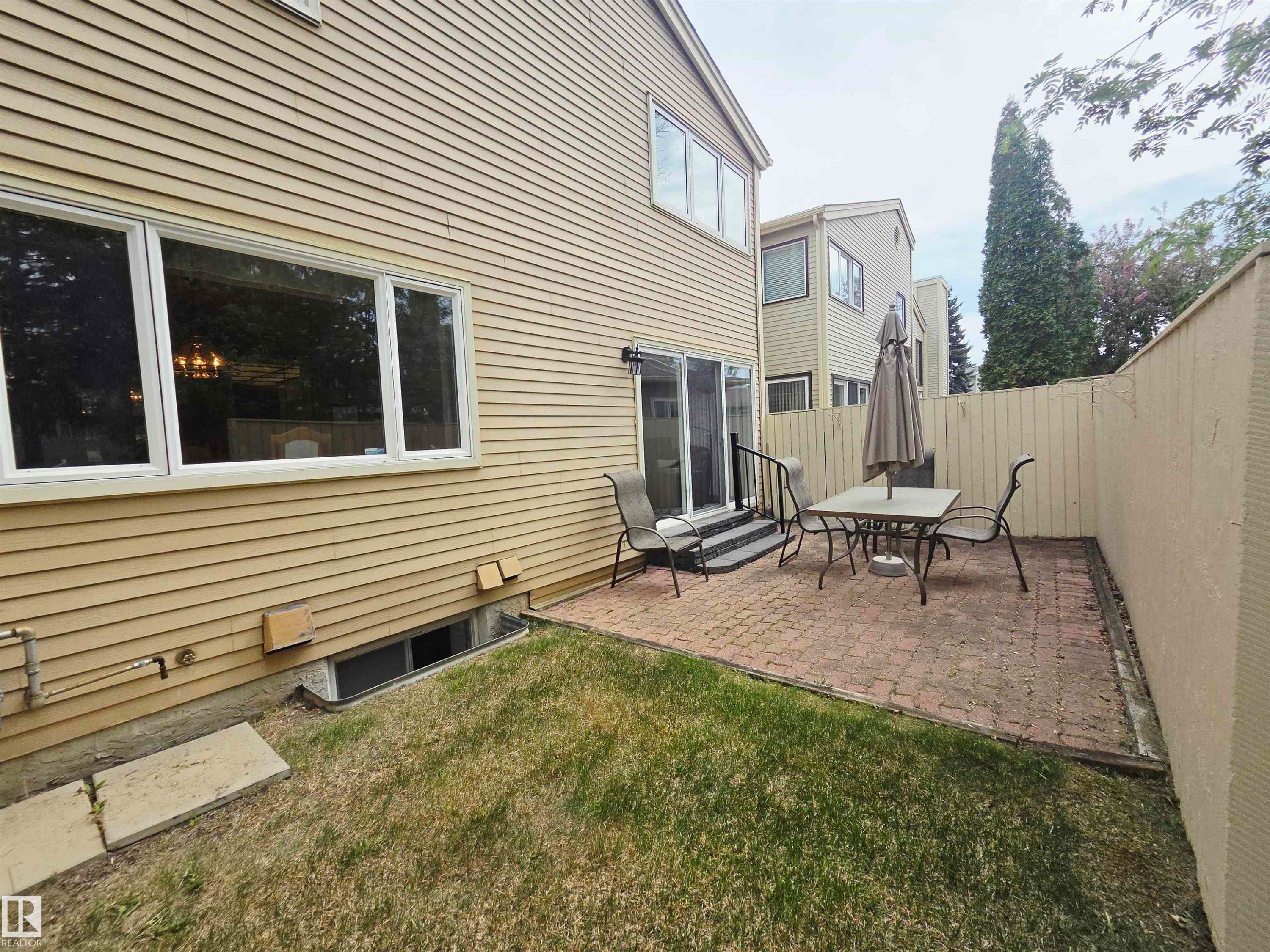 1057 109 Street Nw, Edmonton, AB - Outdoor With Exterior