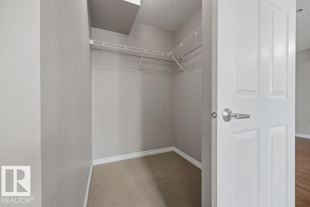 204 10118 106 Avenue, Edmonton, AB - Indoor