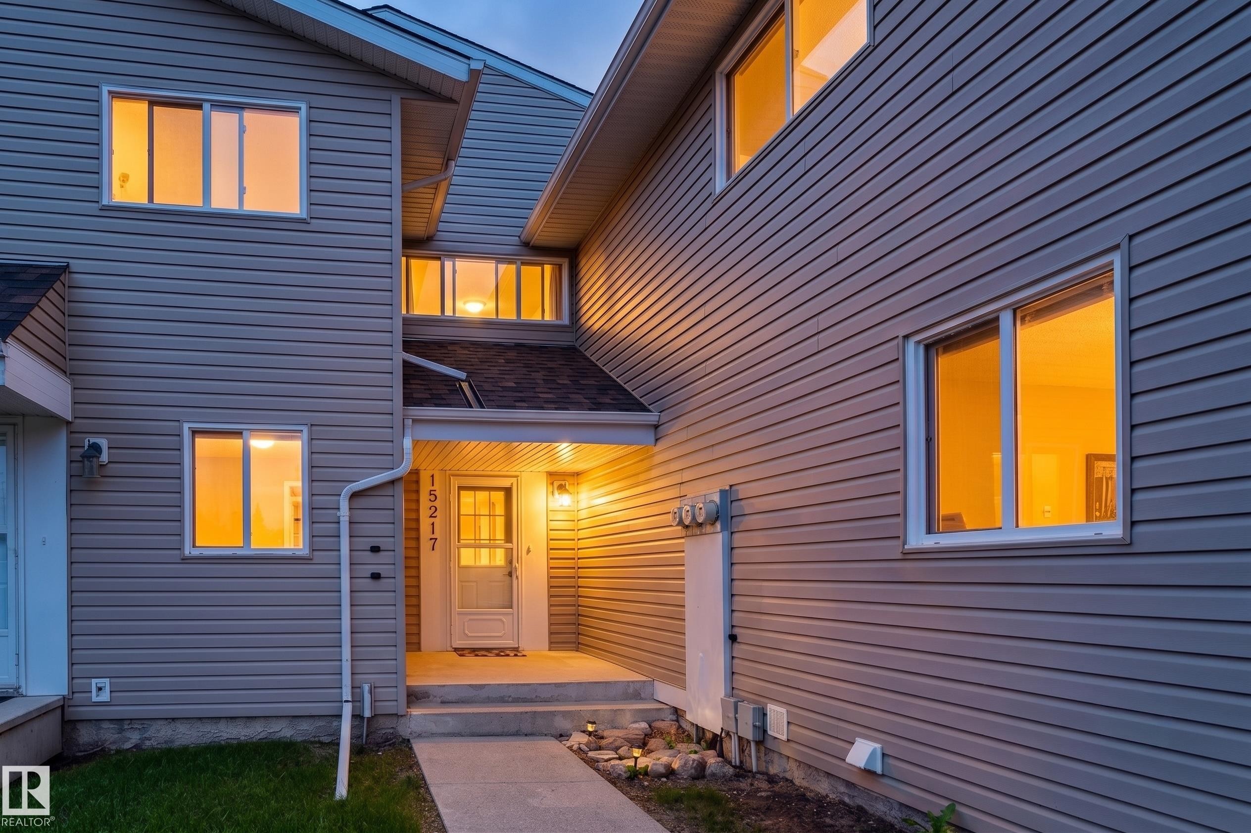 15217 54 Street, Edmonton, AB