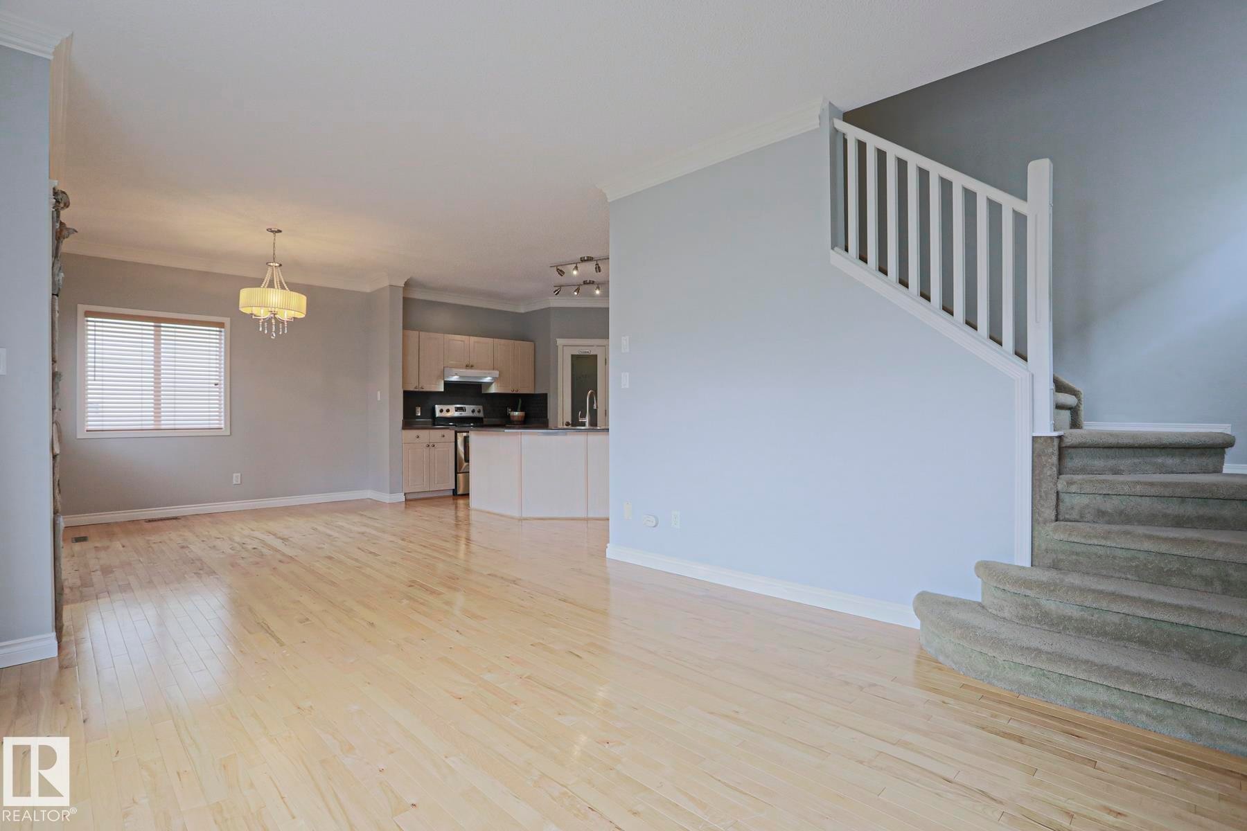 1712 Tomlinson Common, Edmonton, AB