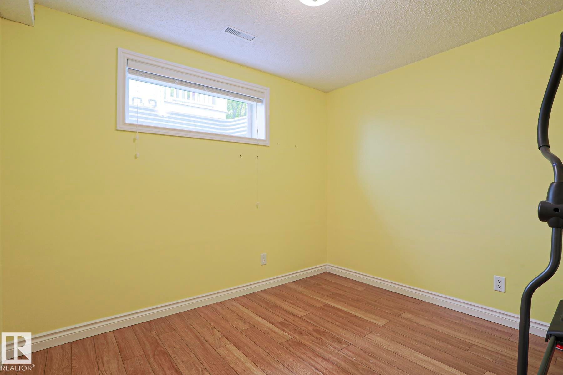 1712 Tomlinson Common, Edmonton, AB