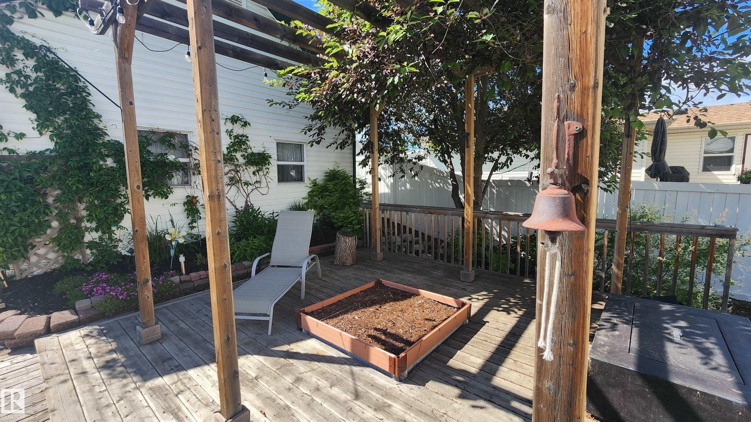 1712 Tomlinson Common, Edmonton, AB