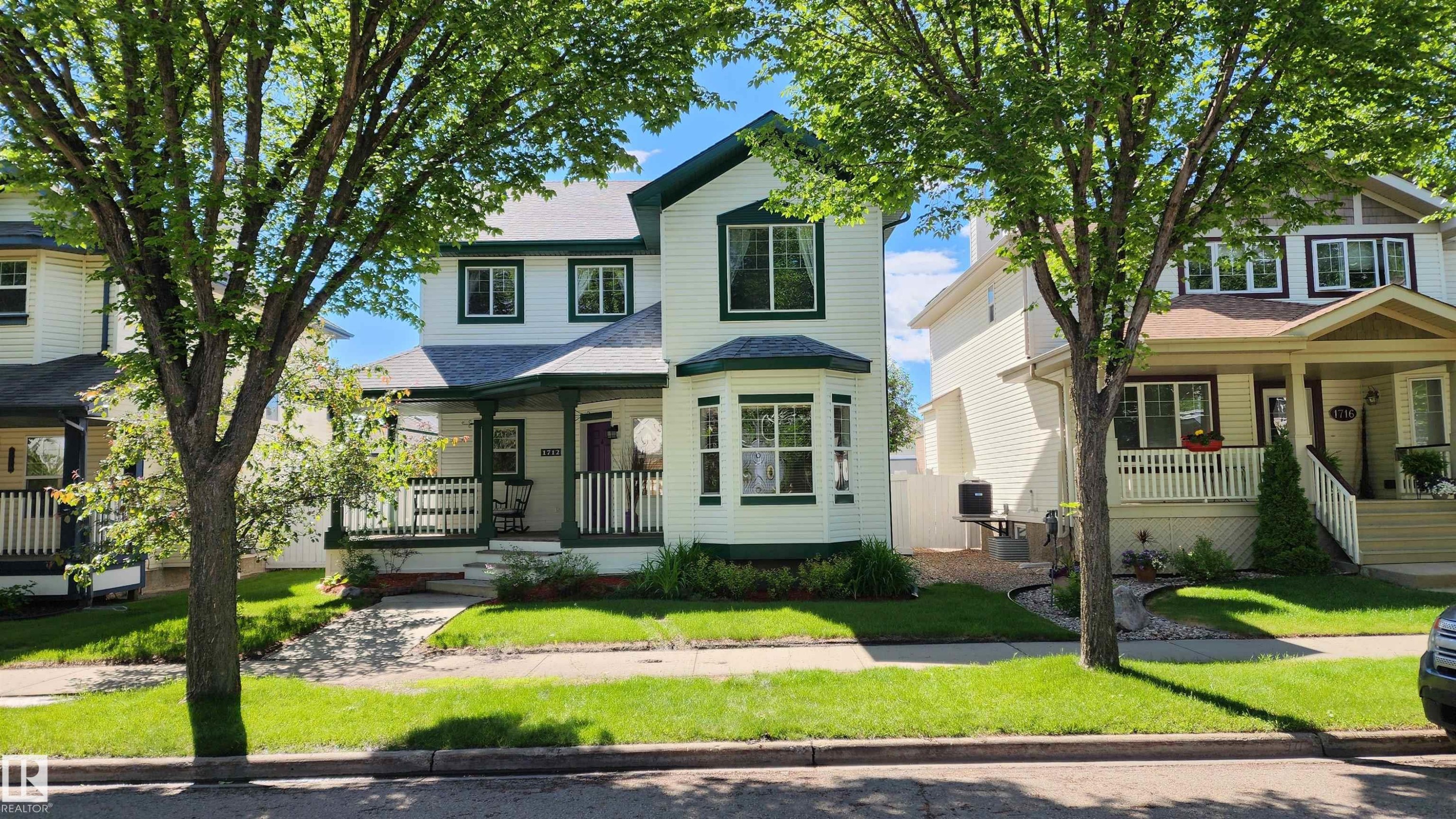1712 Tomlinson Common, Edmonton, AB