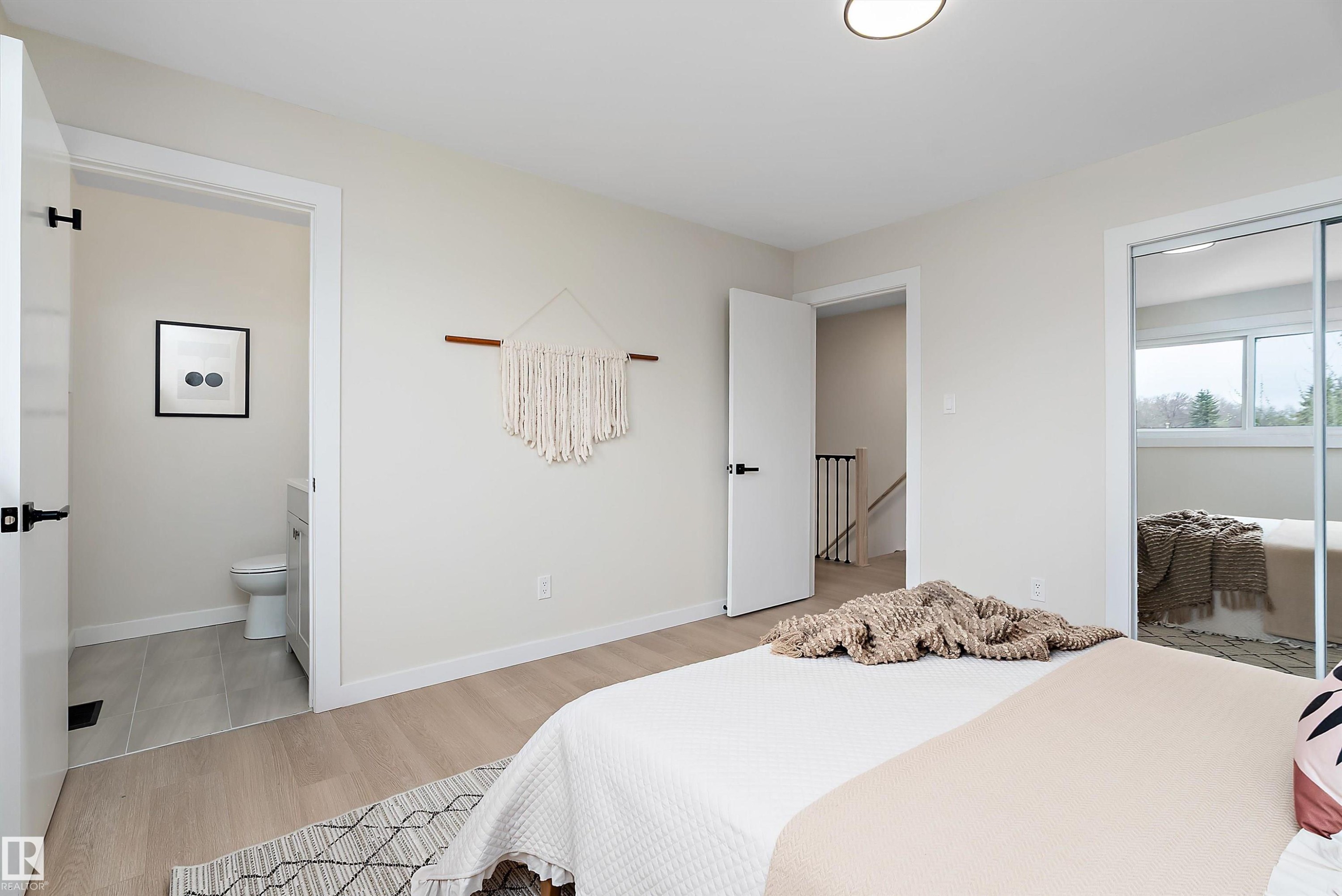 6411 152A Avenue, Edmonton, AB - Indoor Photo Showing Bedroom