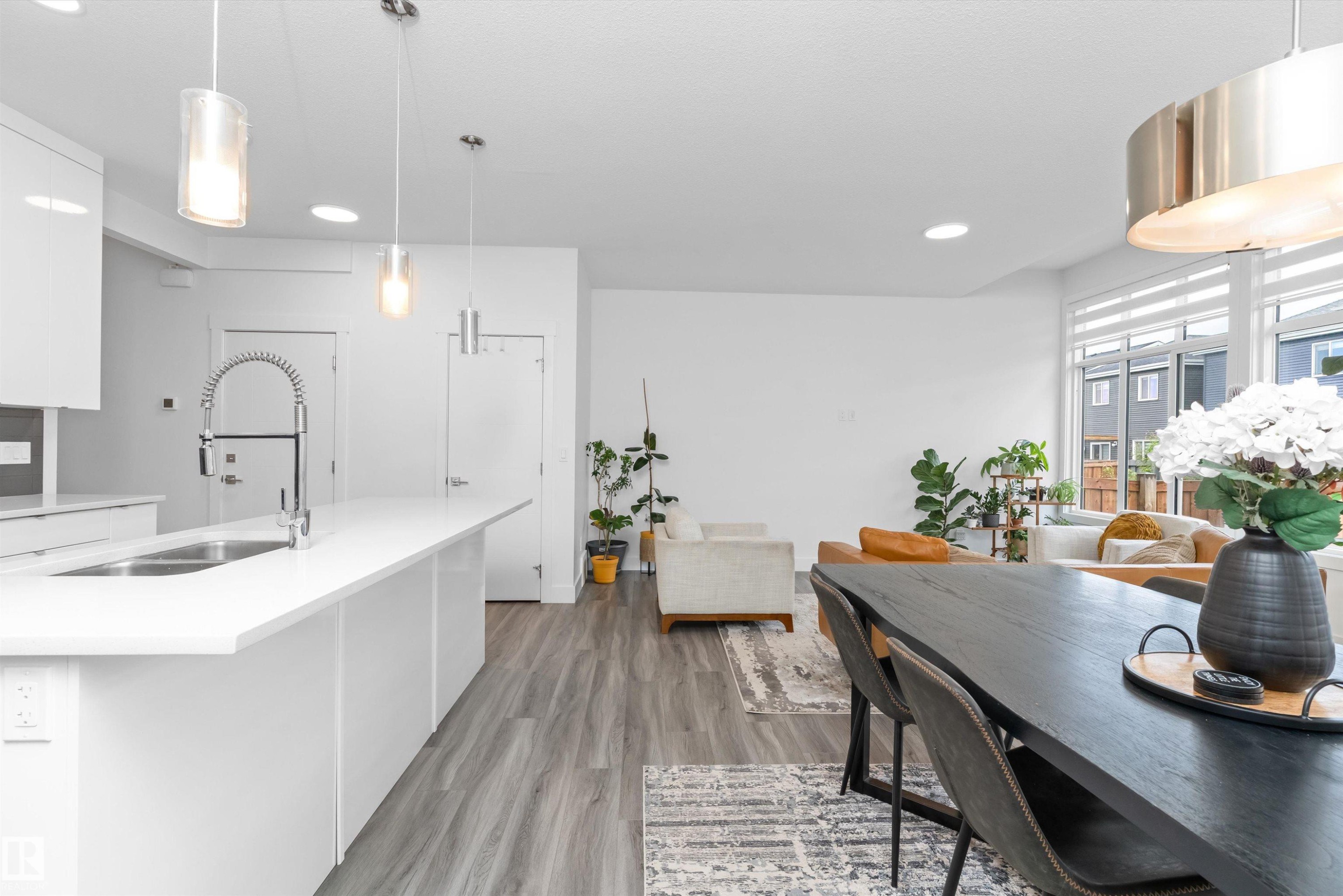 16624 32 Avenue, Edmonton, AB