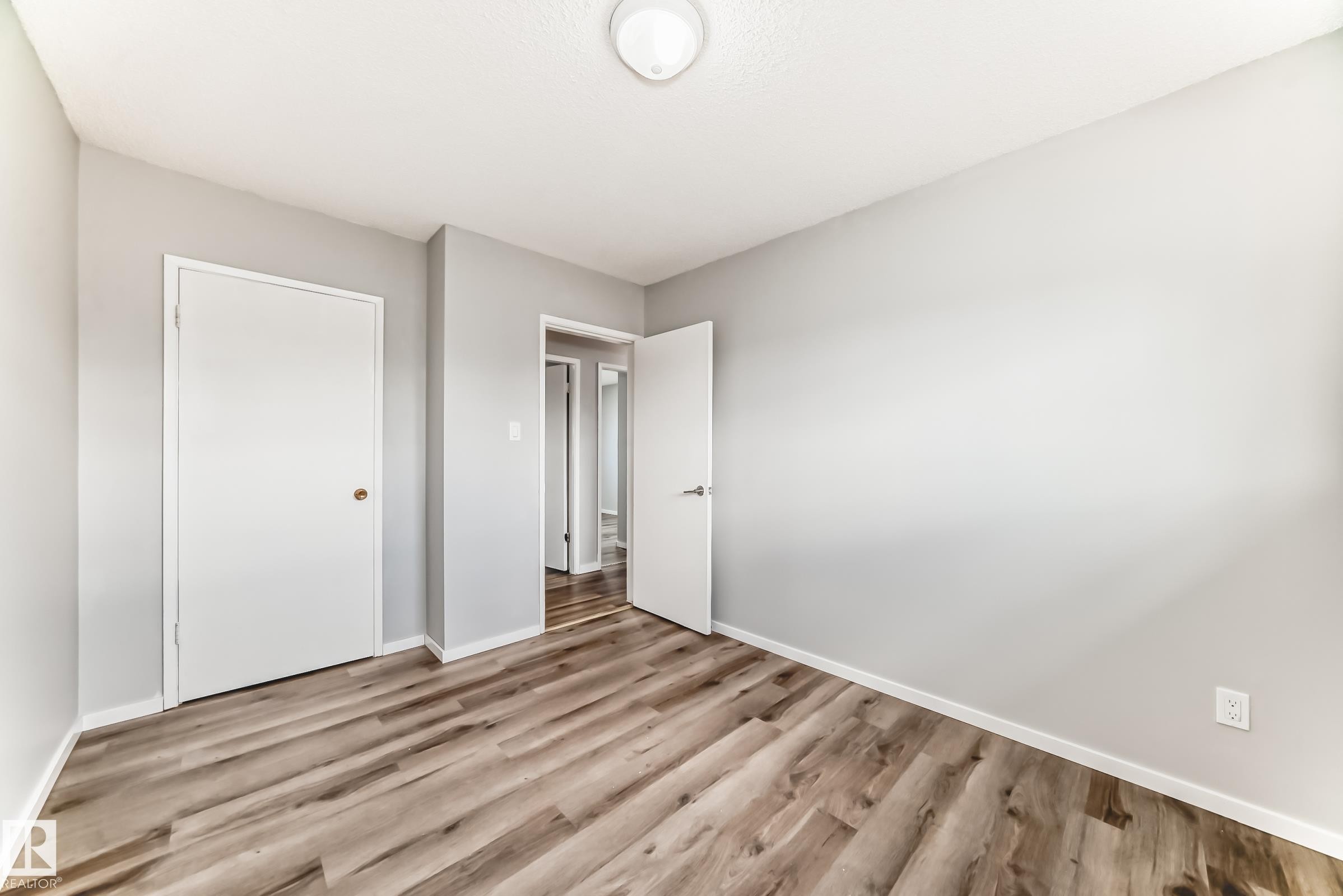 13428 82 Street, Edmonton, AB