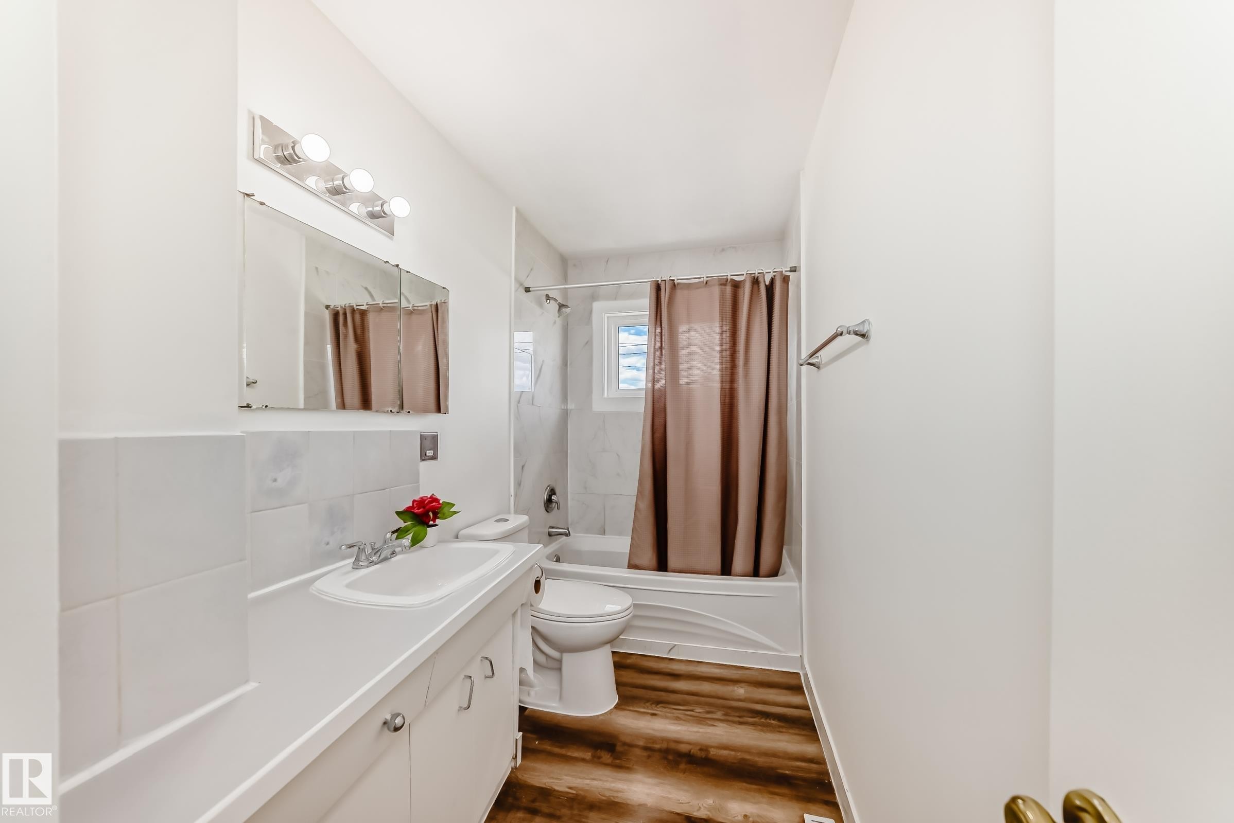 13428 82 Street, Edmonton, AB