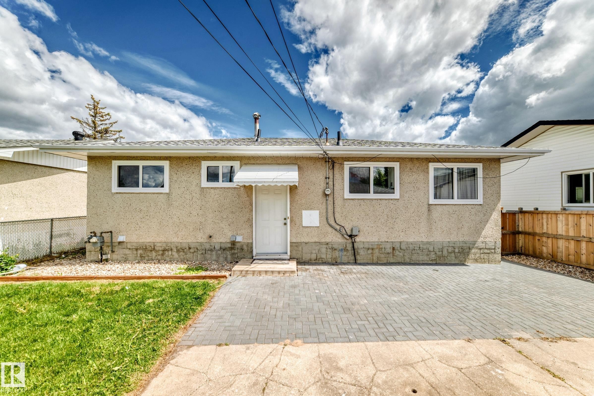 13428 82 Street, Edmonton, AB