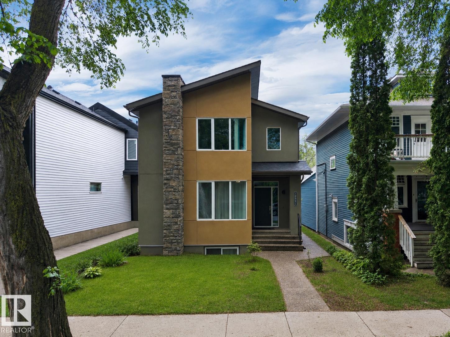 10951 81 Avenue, Edmonton, AB