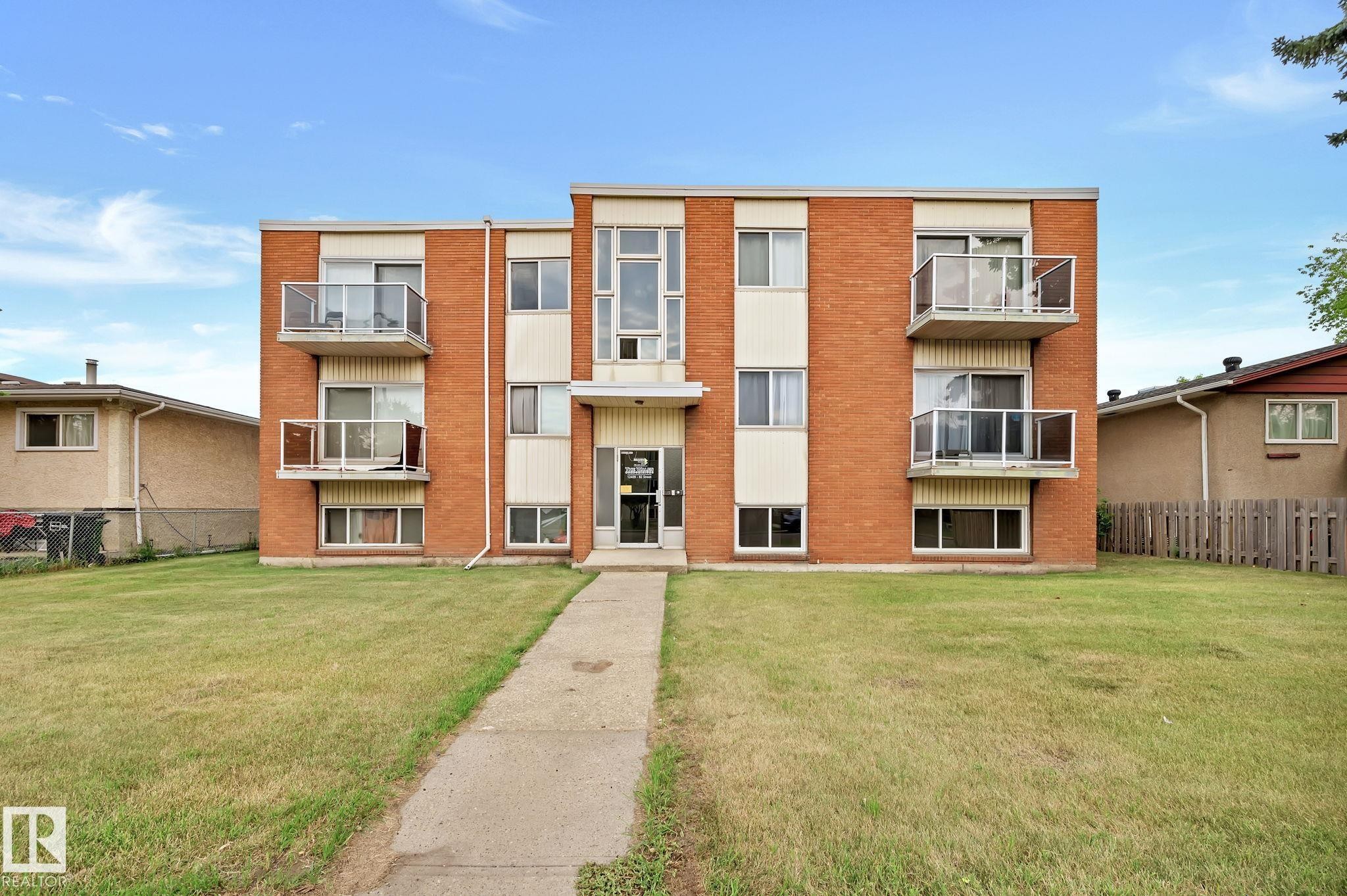 104 12409 82 Street, Edmonton, AB