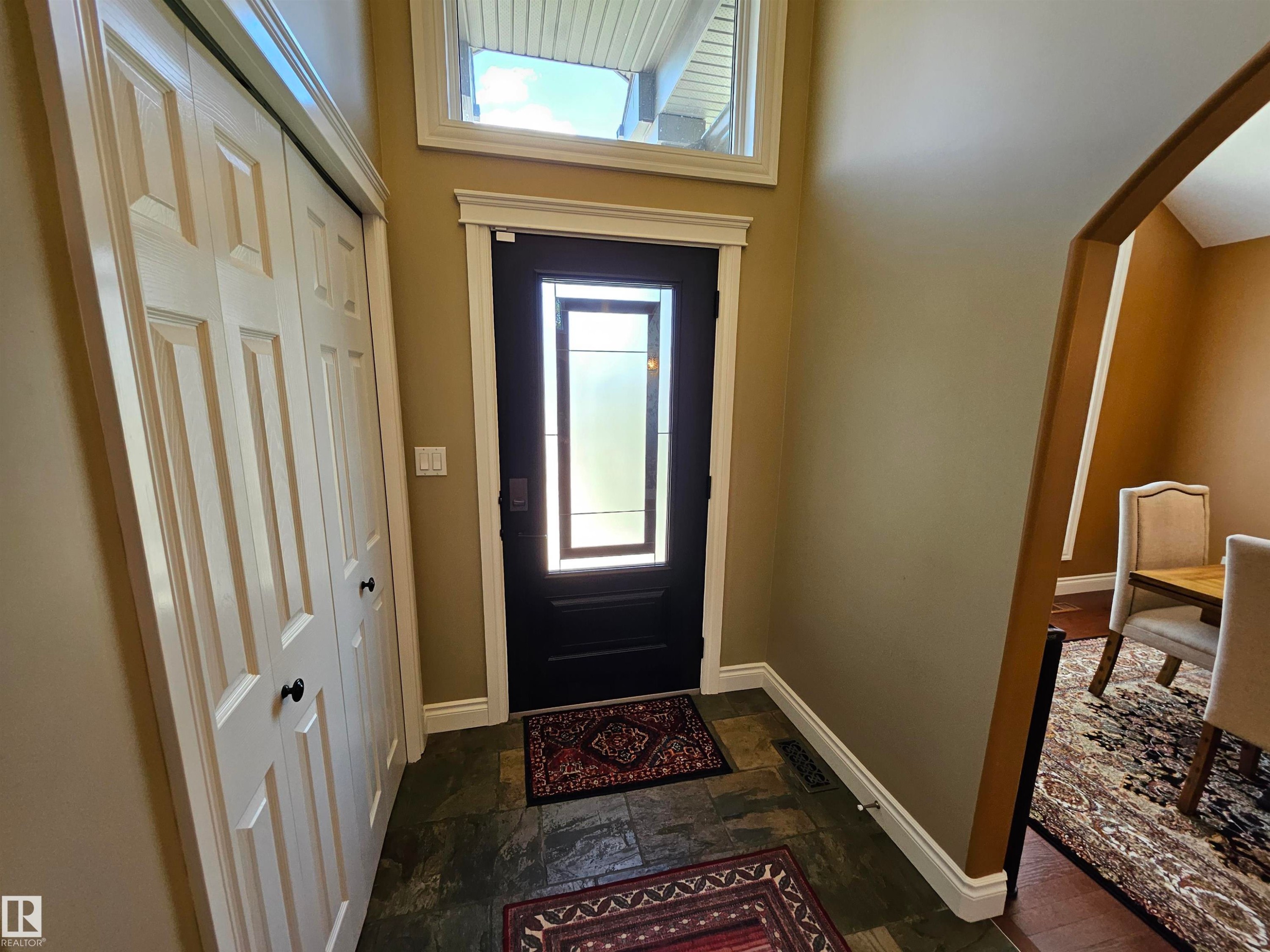 Entrance foyer - 2322 Rutherford Way, Edmonton, AB