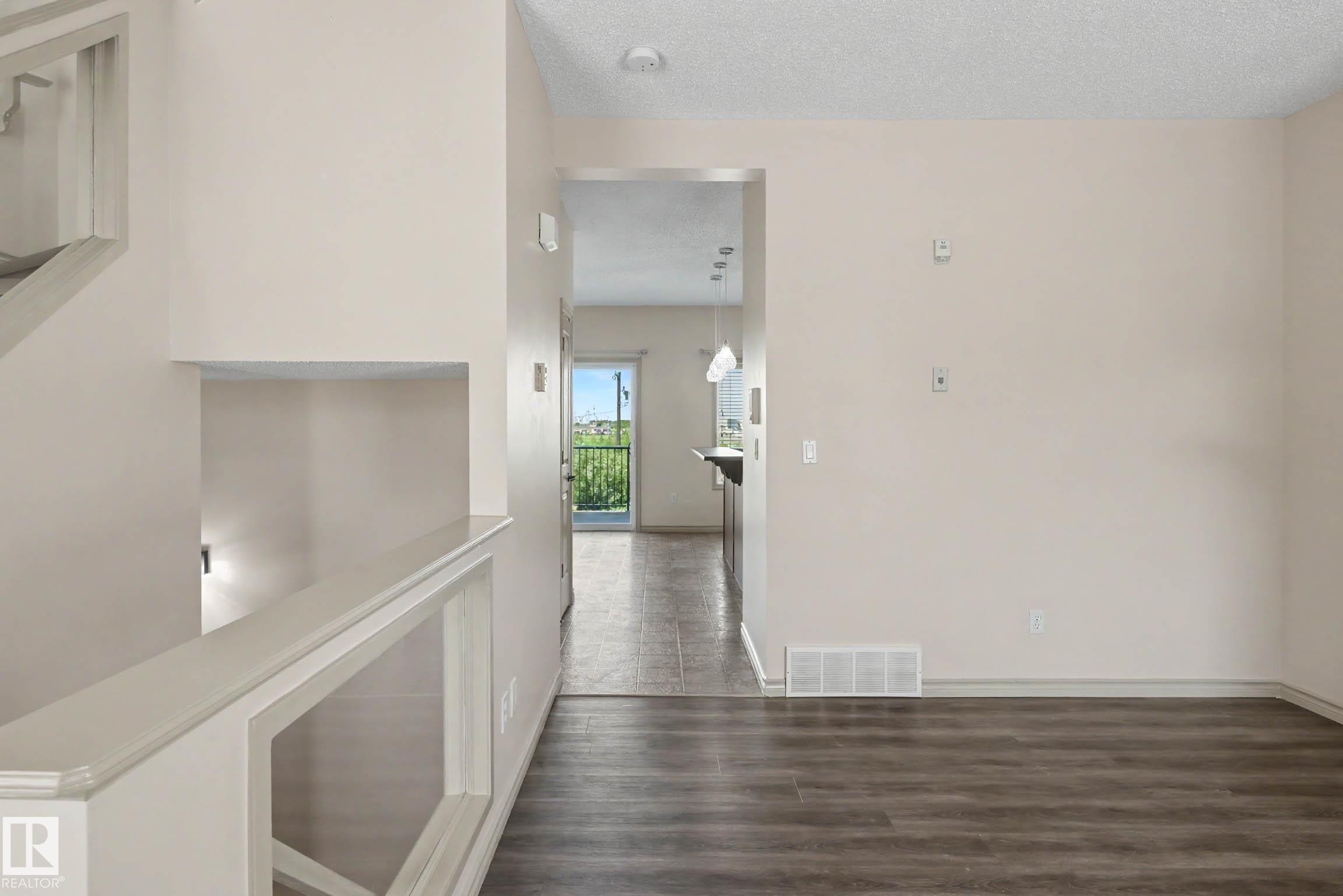 92 13825 155 Avenue, Edmonton, AB