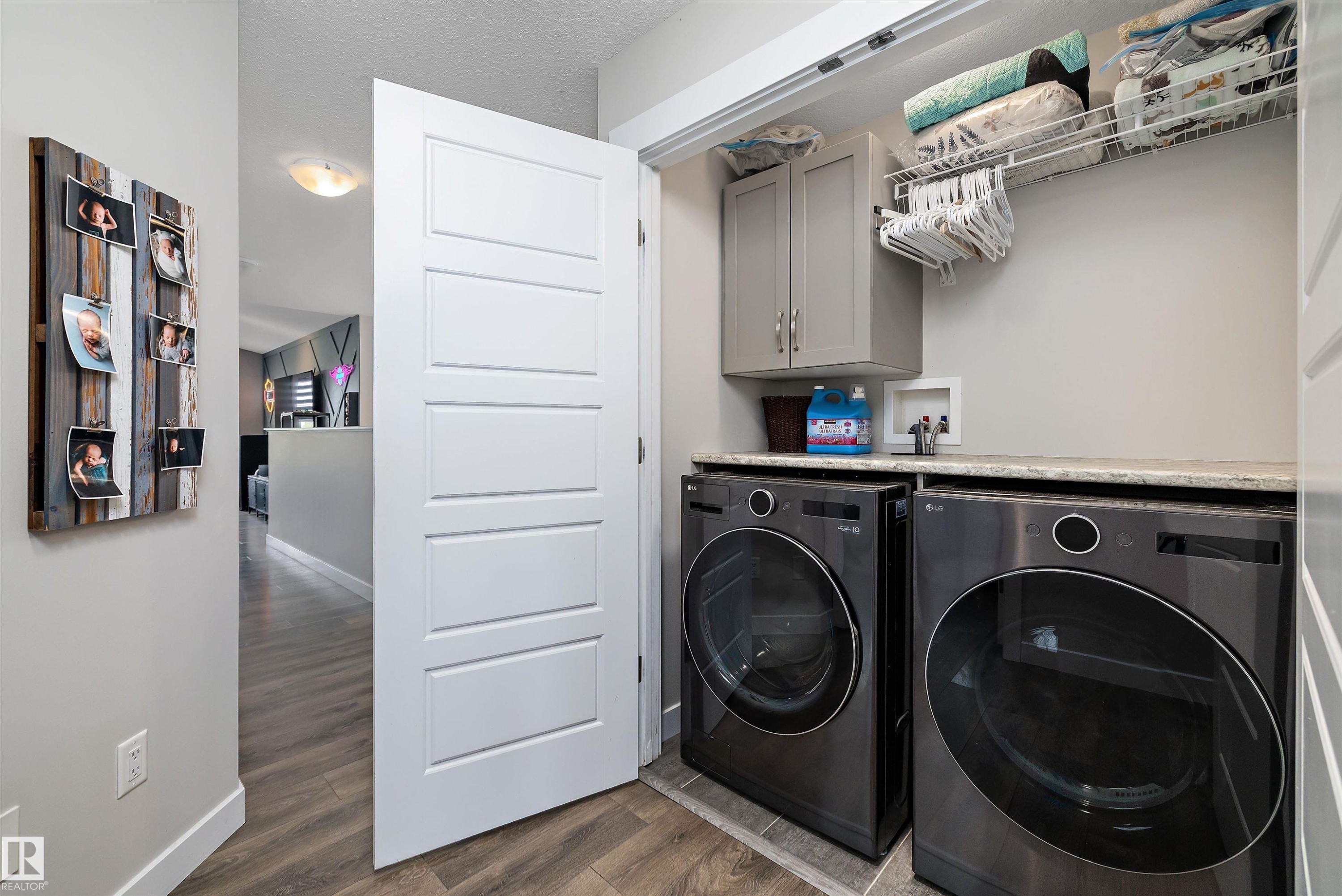 Laundry room - 363 Cy Becker Boulevard, Edmonton, AB - Indoor Photo Showing Laundry Room