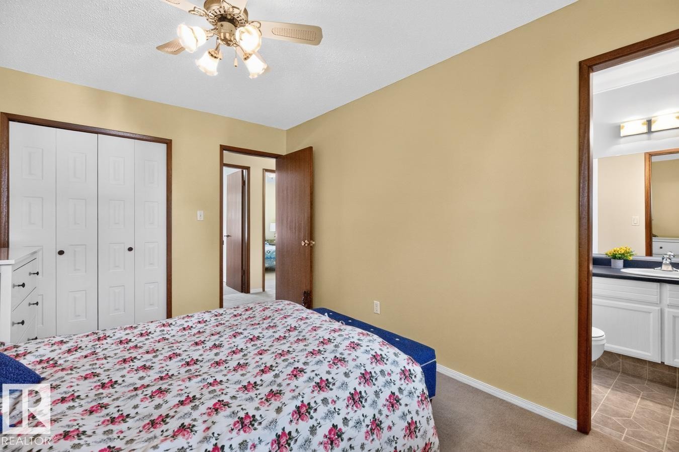 6930 11 Avenue, Edmonton, AB