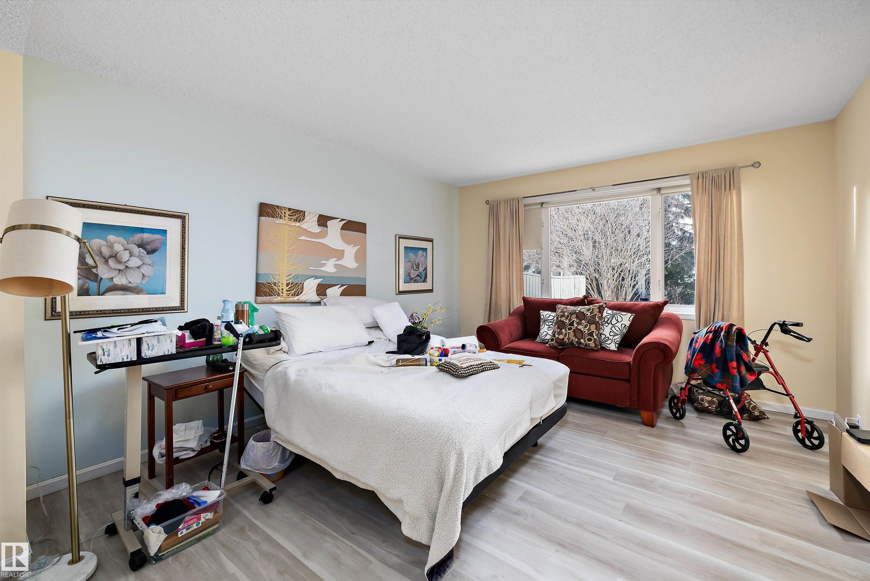 1027 109 Street Nw, Edmonton, AB - Indoor Photo Showing Bedroom