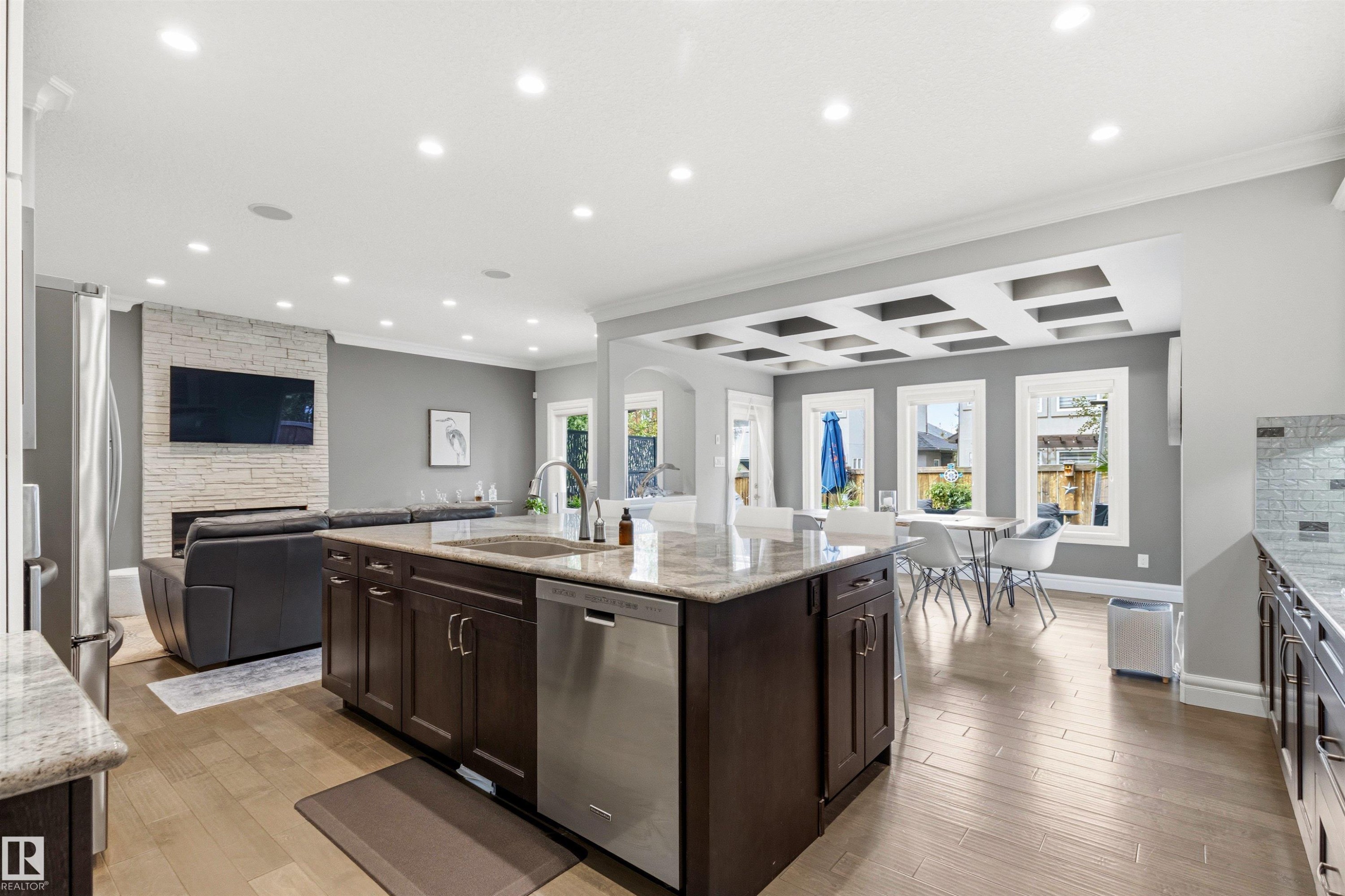 2294 Warry Loop, Edmonton, AB