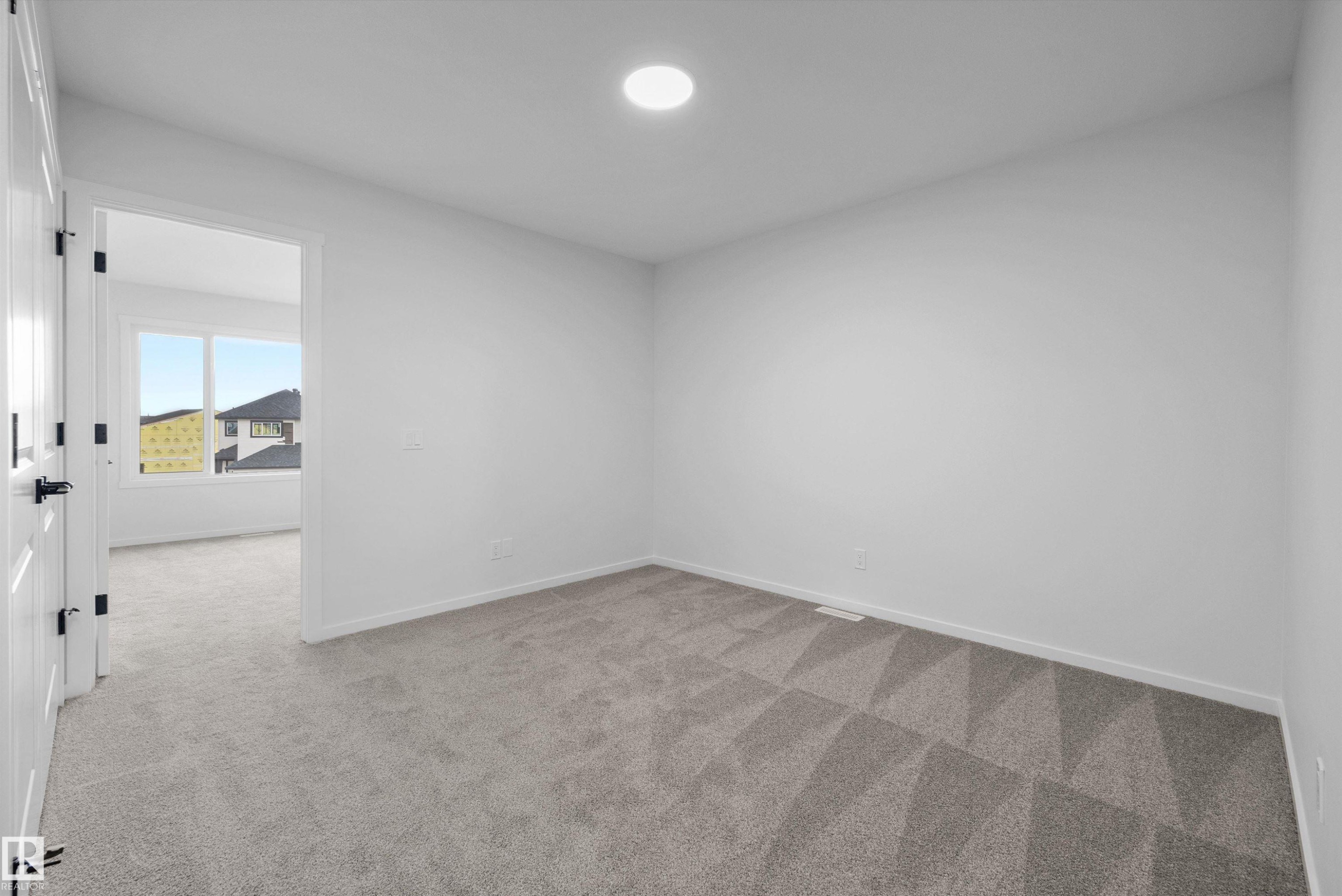 133 Mustang Close, Ardrossan, AB - Indoor Photo Showing Other Room