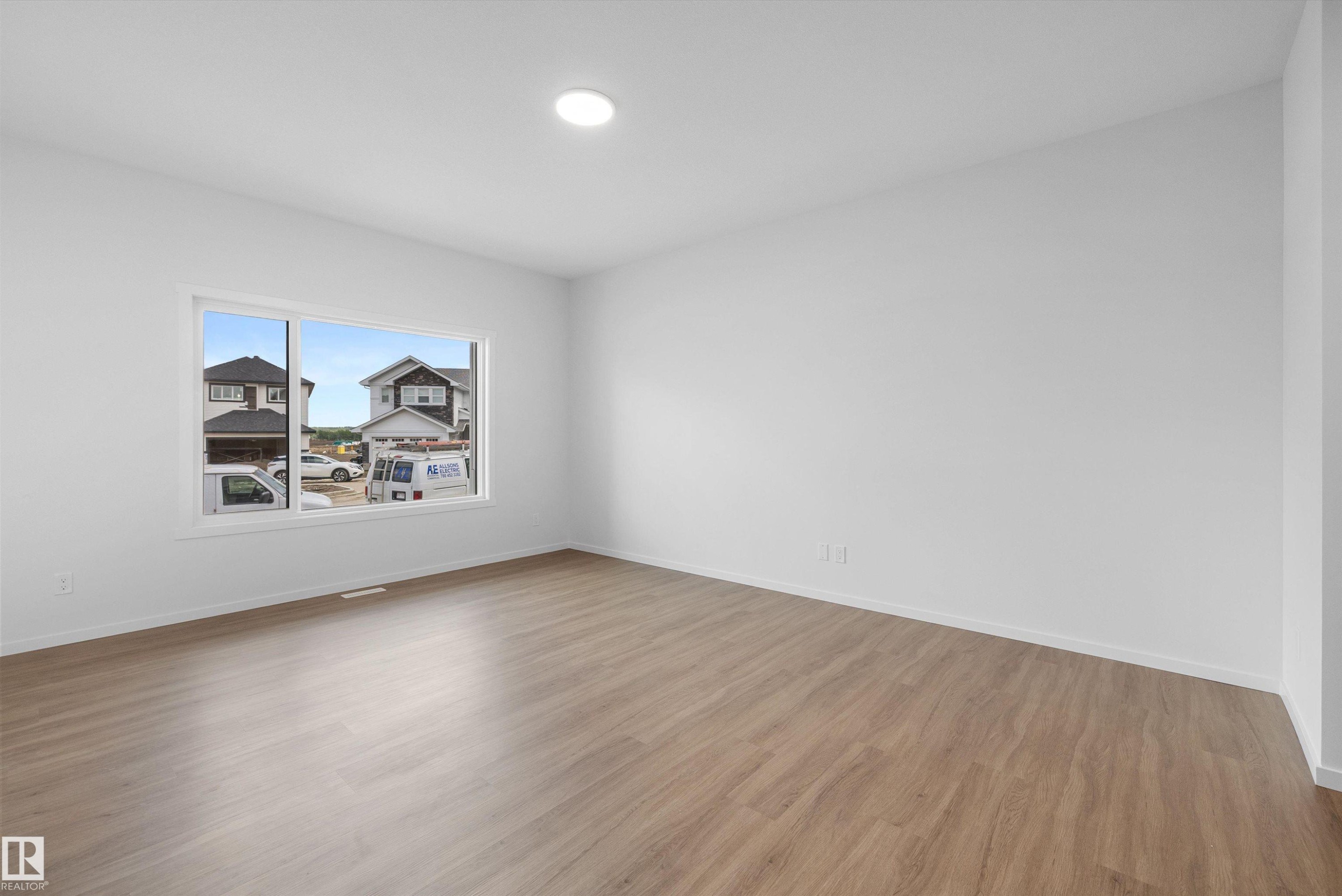 133 Mustang Close, Ardrossan, AB - Indoor Photo Showing Other Room