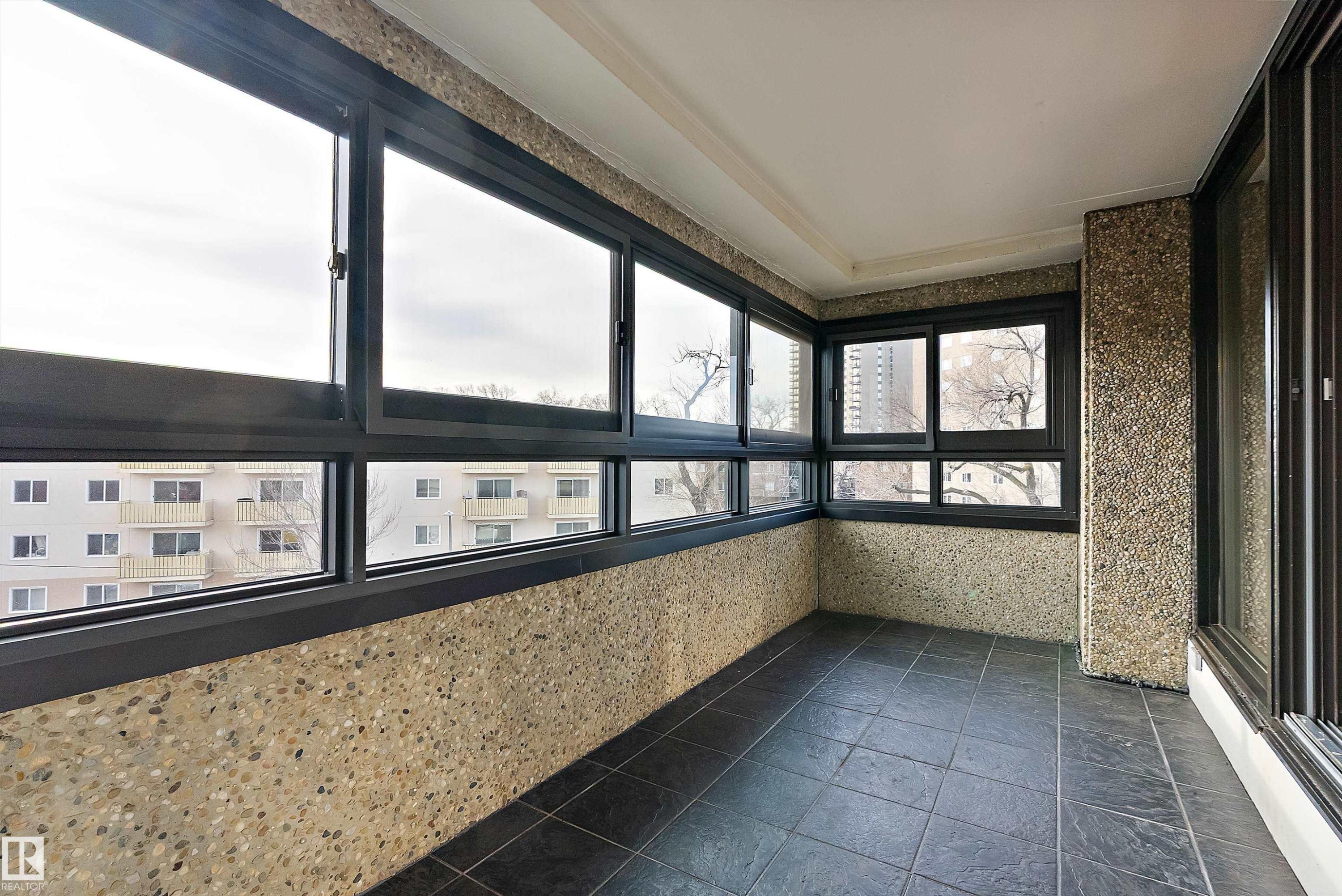 #203 9929 Saskatchewan Dr Nw, Edmonton, AB - Indoor Photo Showing Other Room