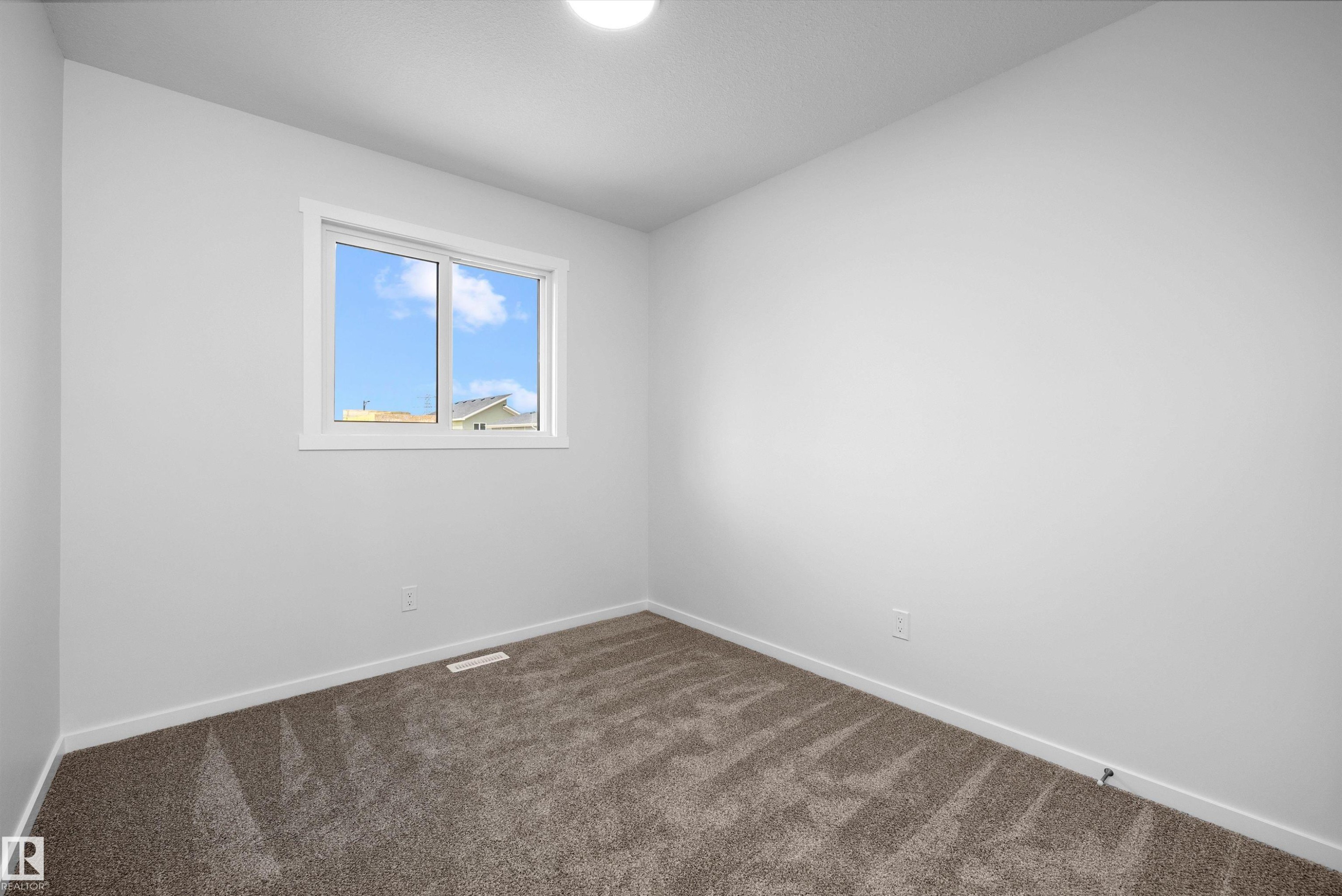 15656 3 Street, Edmonton, AB