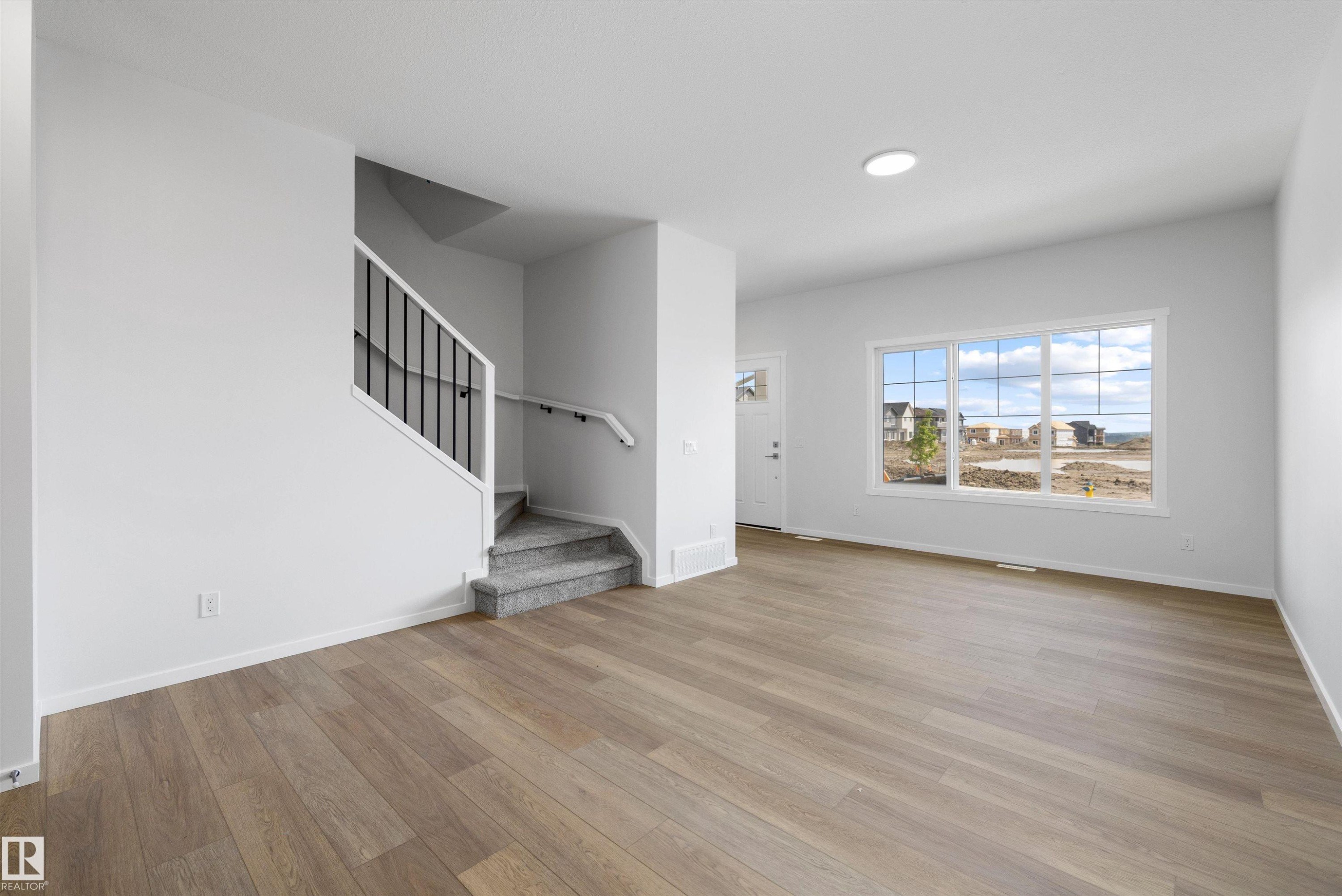 15656 3 Street, Edmonton, AB