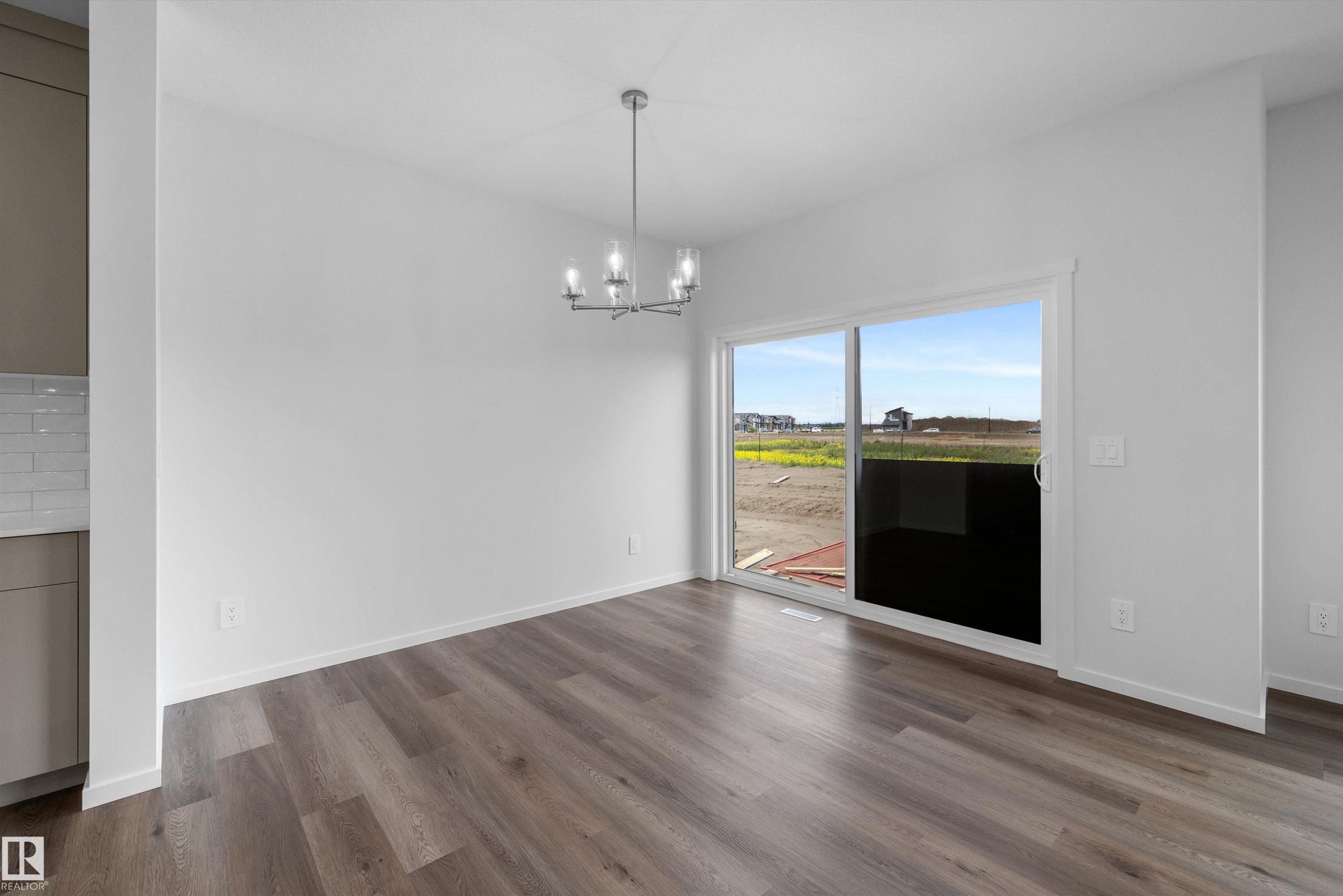 15744 7 Street, Edmonton, AB