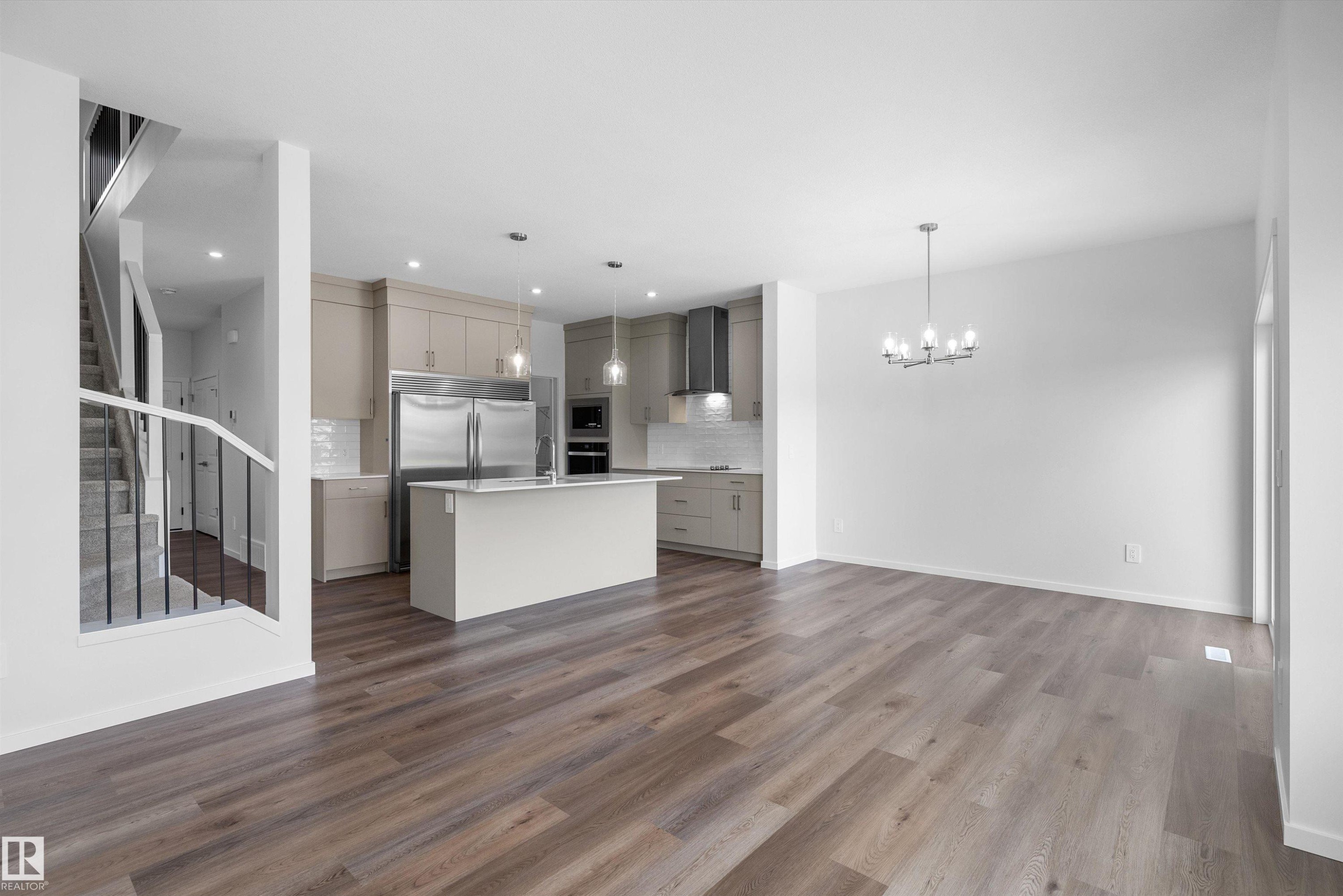 15744 7 Street, Edmonton, AB