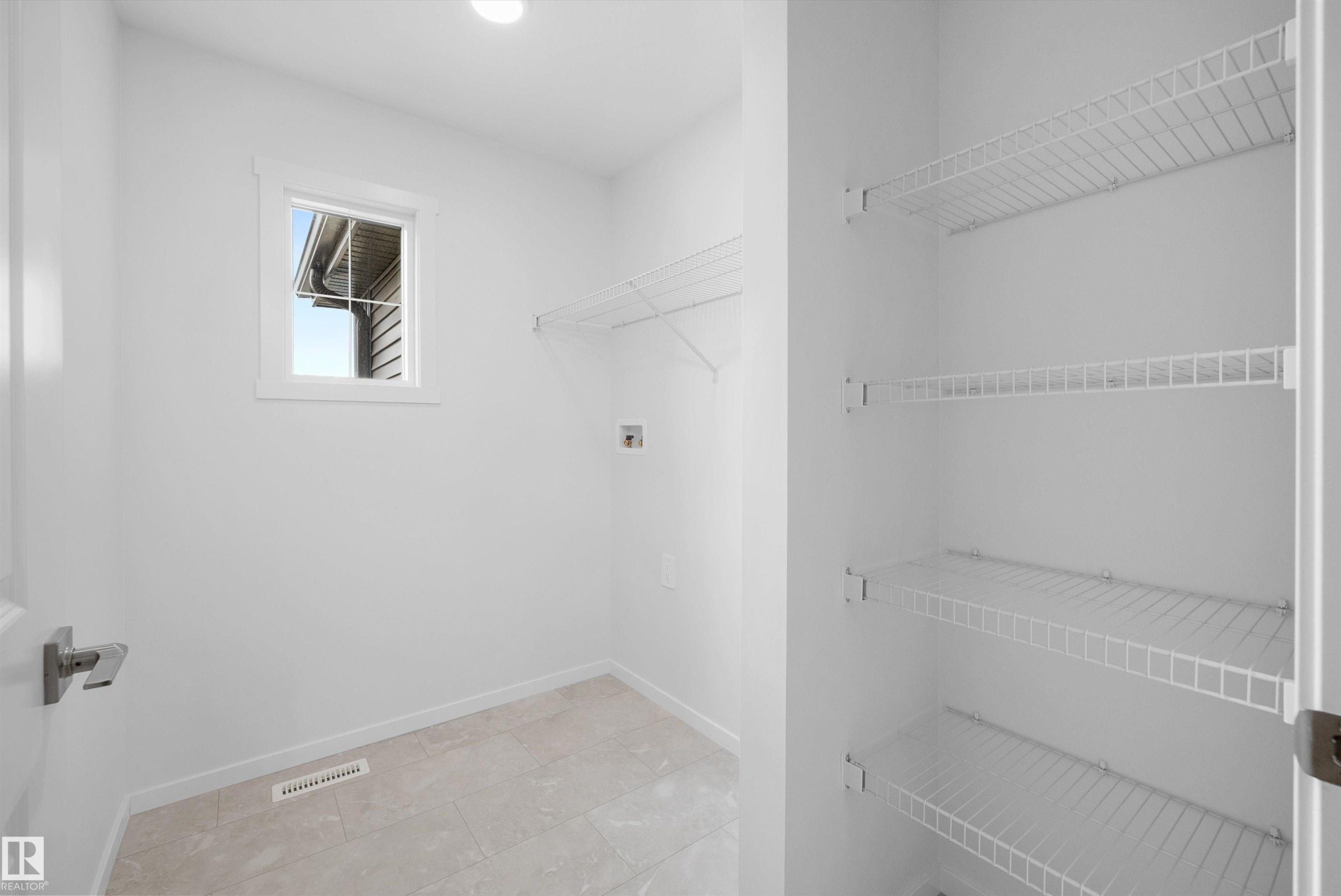 15744 7 Street, Edmonton, AB
