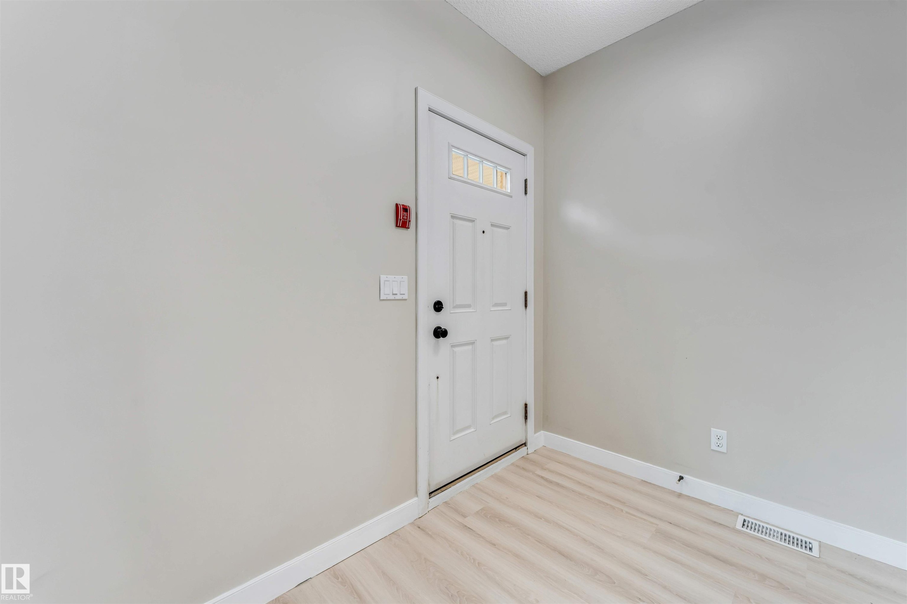 27 13825 155 Avenue, Edmonton, AB