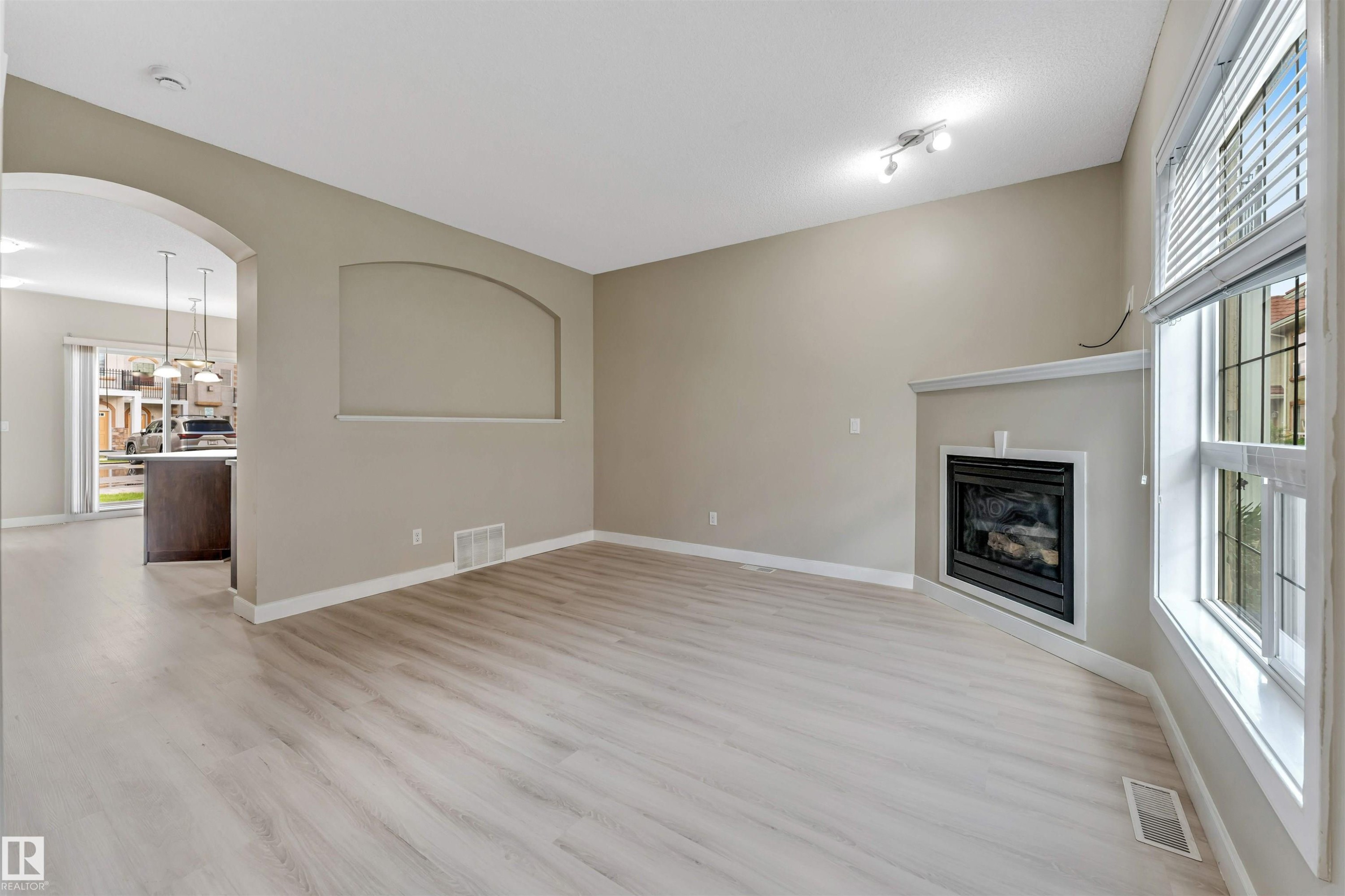 27 13825 155 Avenue, Edmonton, AB