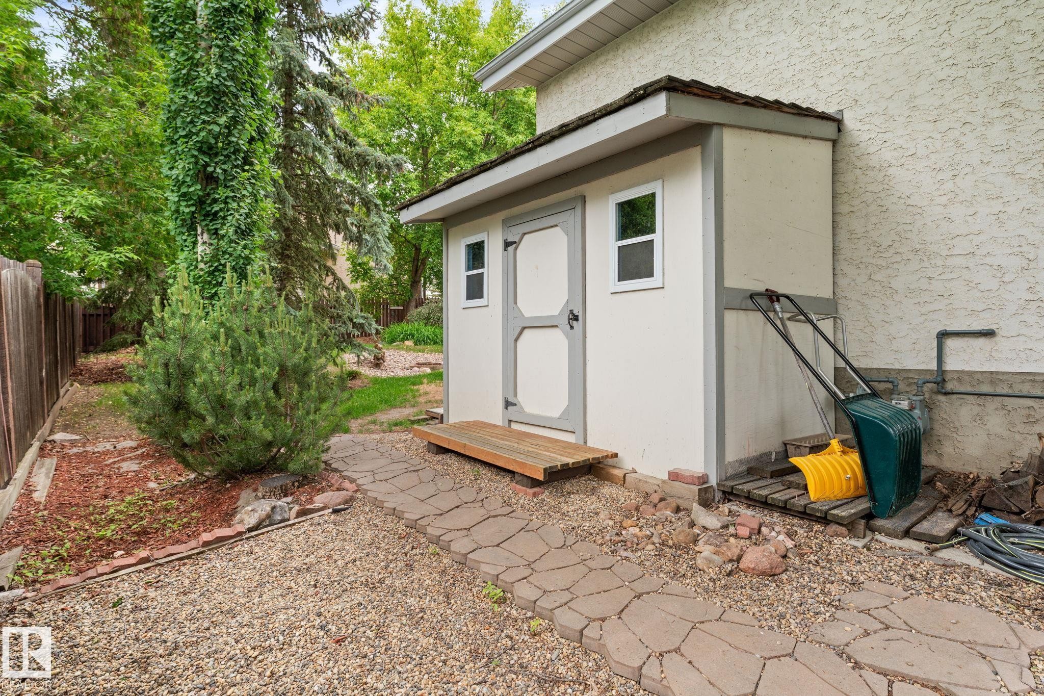 471 Ronning Street, Edmonton, AB