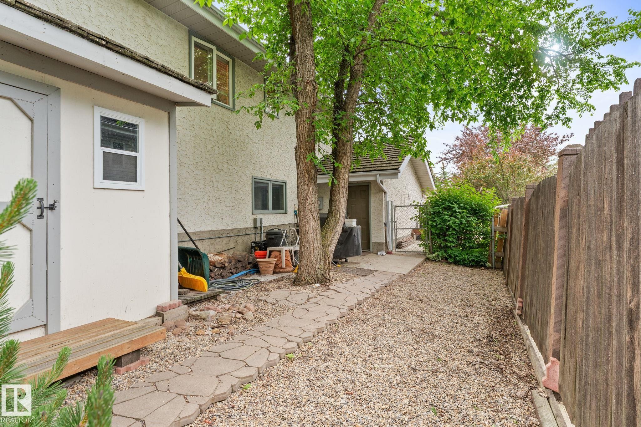 471 Ronning Street, Edmonton, AB