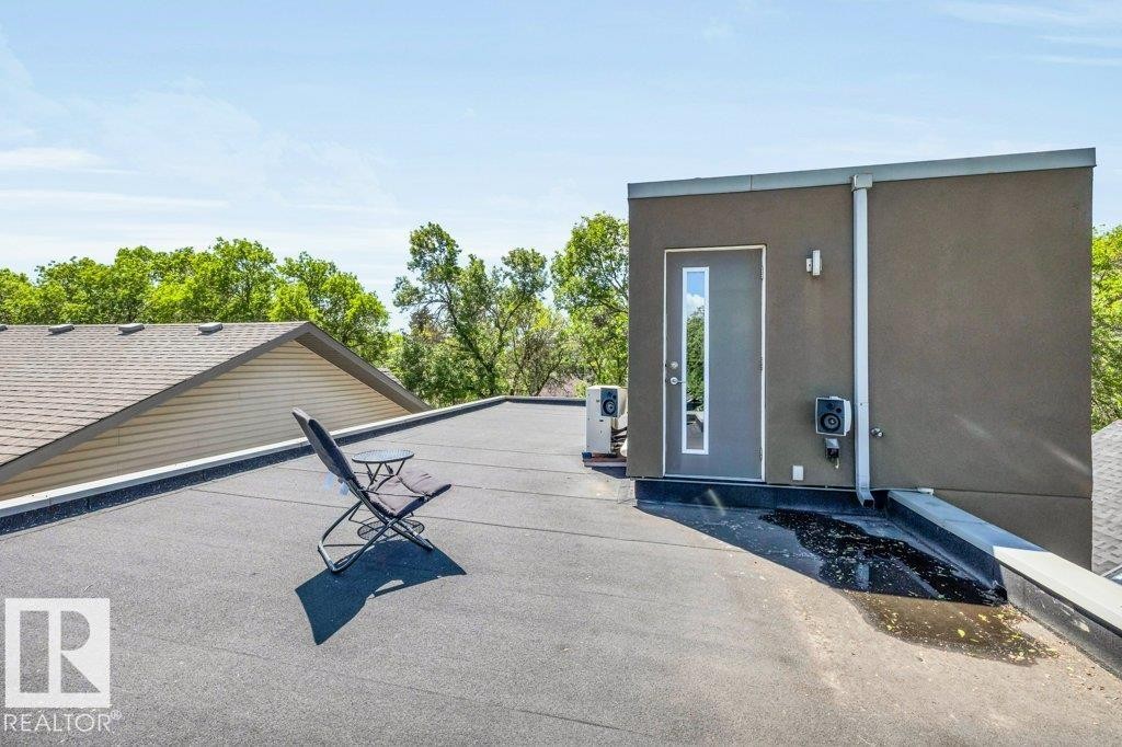 11339 67 Street, Edmonton, AB
